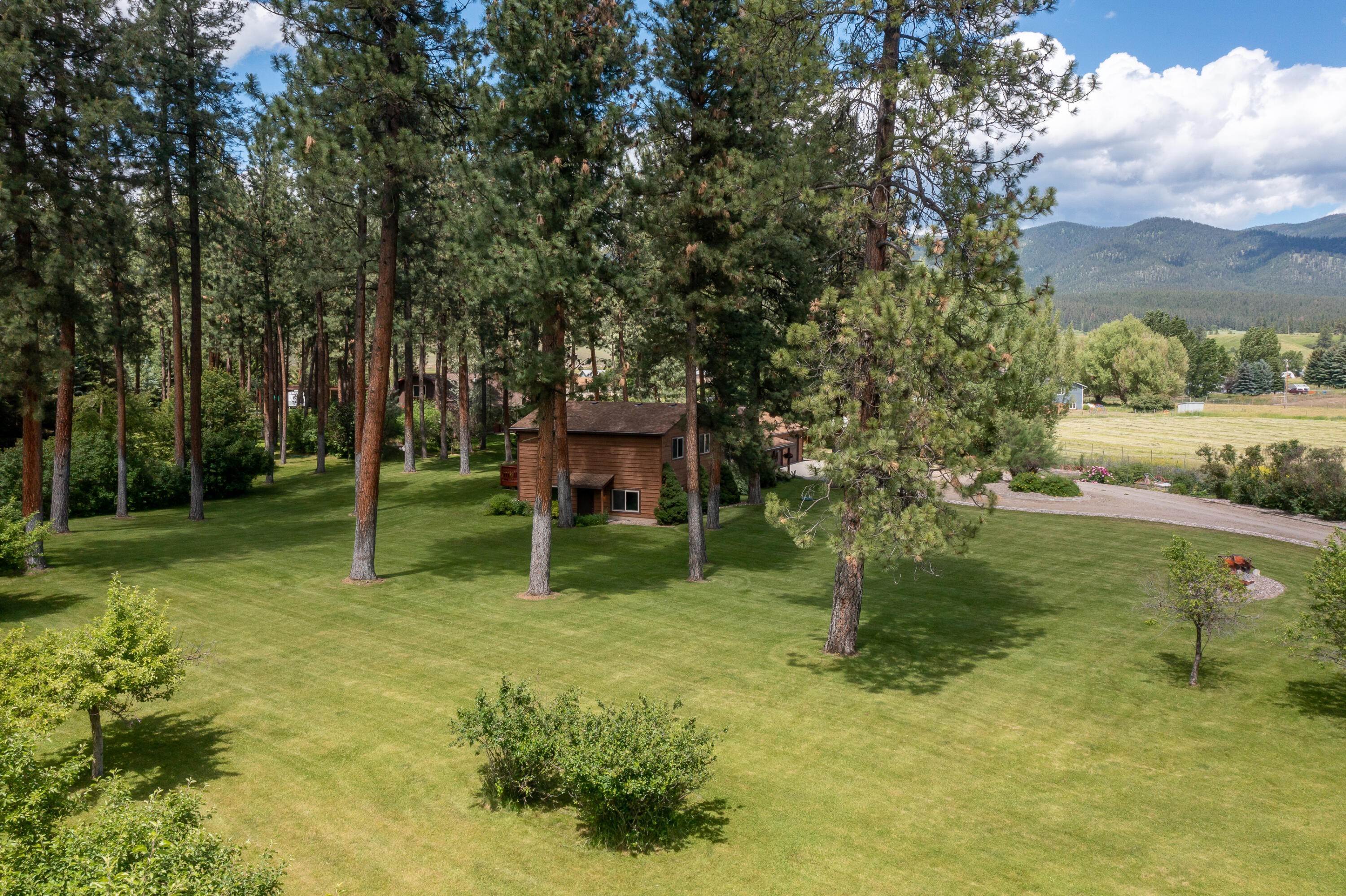 7. Single Family Homes for Sale at 21850 Frenchtown Frontage Road, Huson, Montana 59846 United States