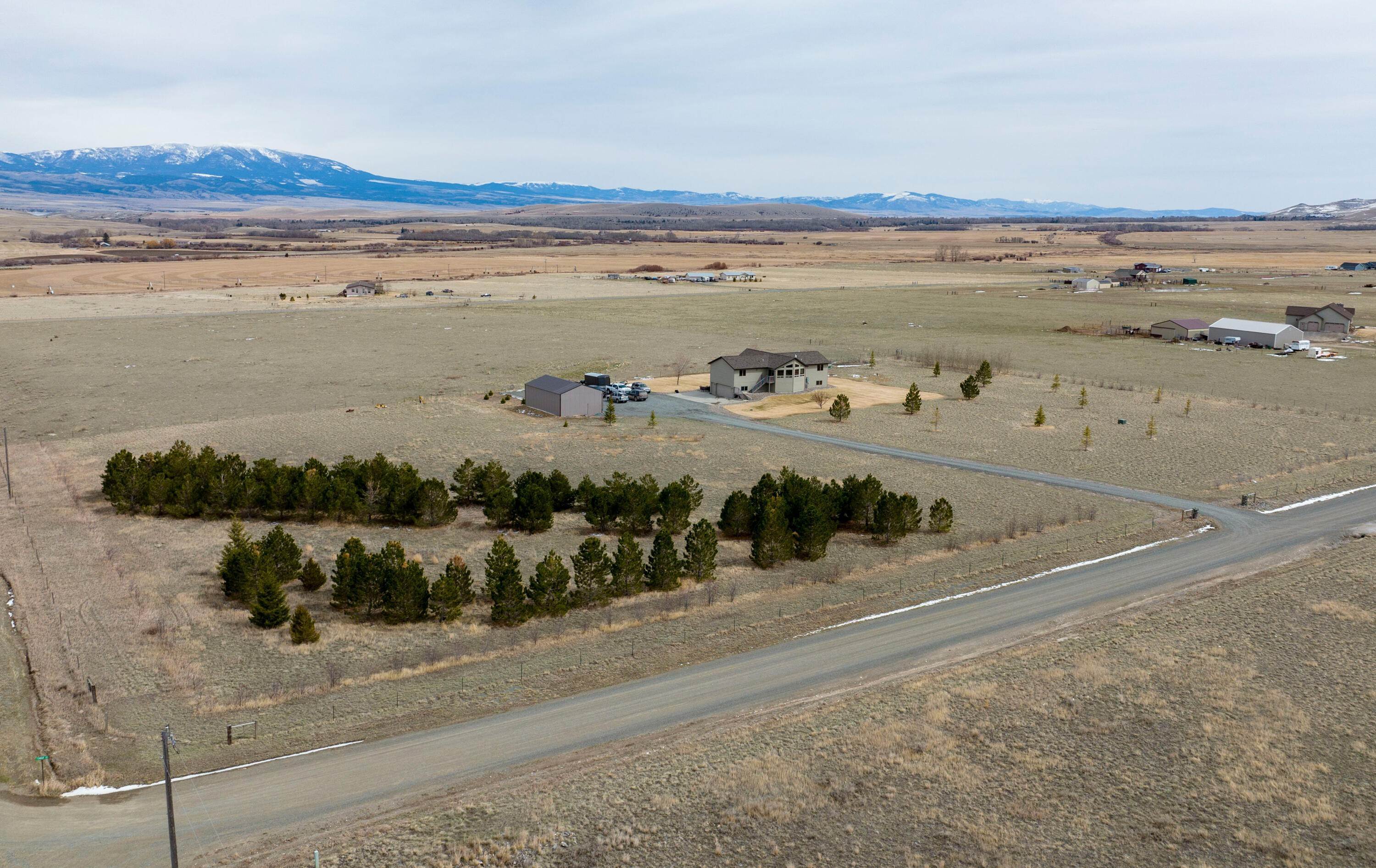 7. Single Family Homes for Sale at 162 Furman Lane, East Helena, Montana 59635 United States