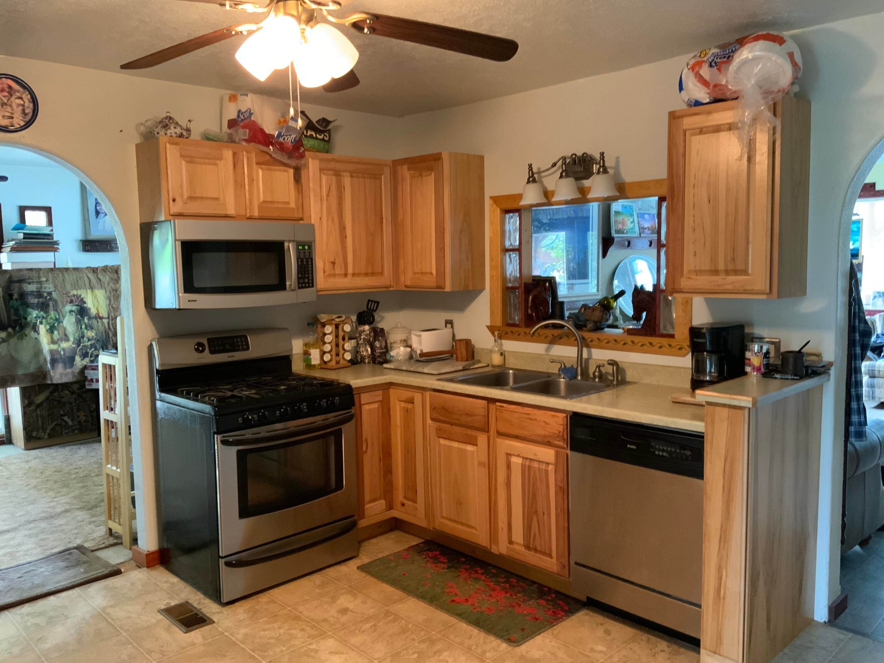 10. Single Family Homes for Sale at 883 Middle Burnt Fork Road, Stevensville, Montana 59870 United States