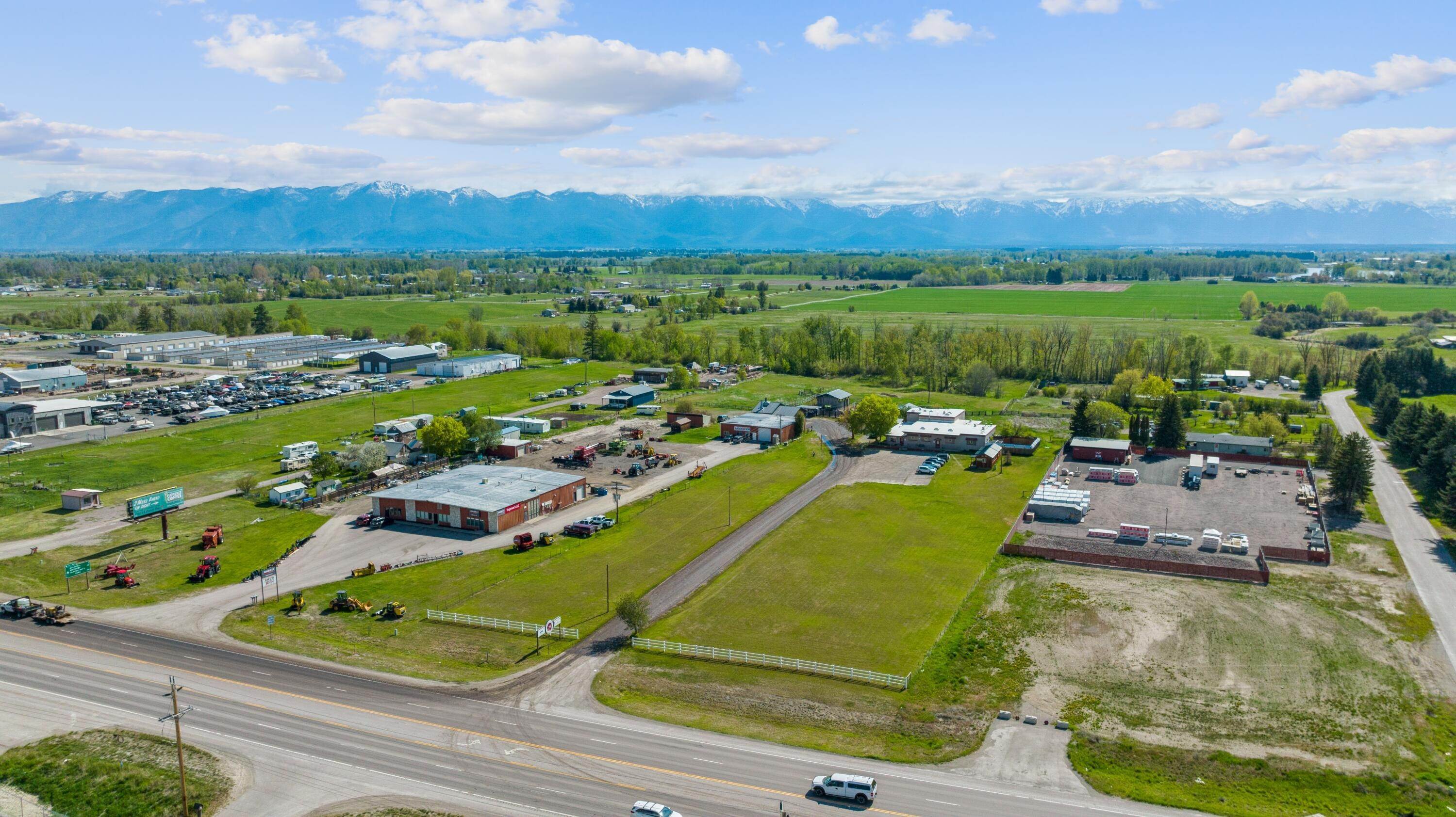 10. Commercial for Sale at 3247& 3251 Us Highway 93 South, Kalispell, Montana 59901 United States