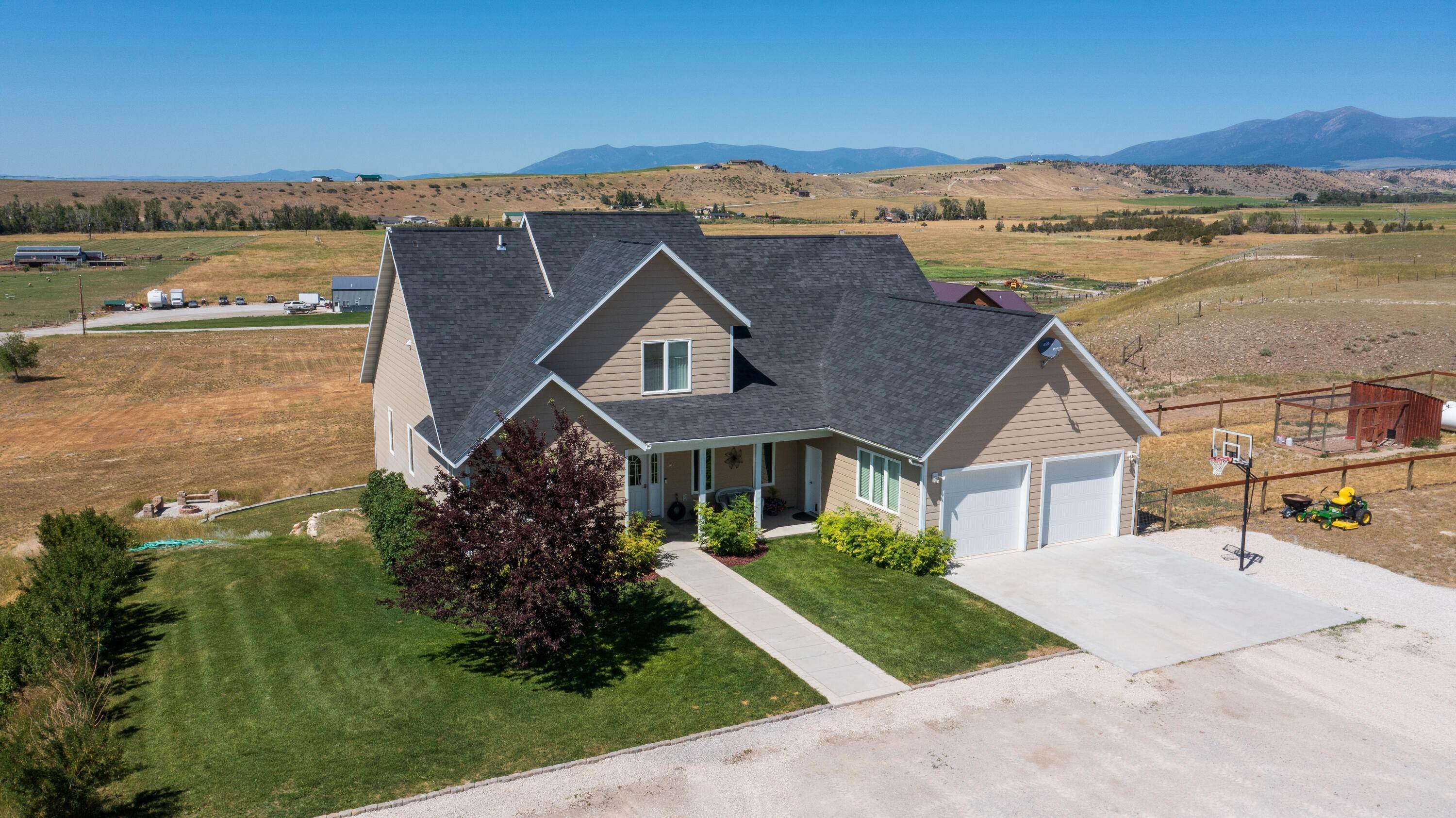 12. Single Family Homes for Sale at 39 Flynn Lane, Townsend, Montana 59644 United States
