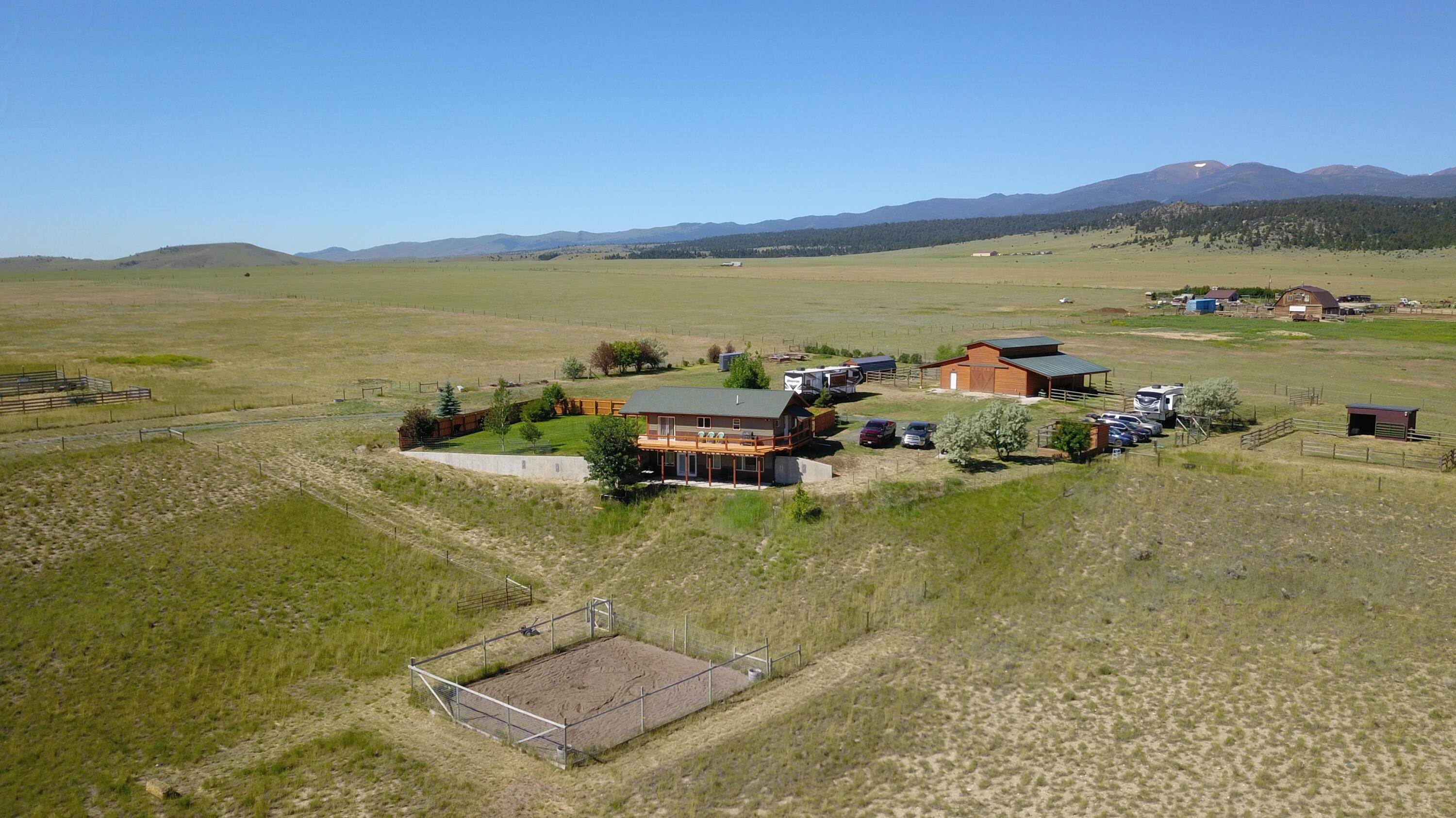 15. Single Family Homes for Sale at 28 Sugarloaf Road, Whitehall, Montana 59759 United States