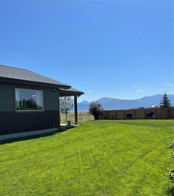 14. Single Family Homes for Sale at 28 Sugarloaf Road, Whitehall, Montana 59759 United States