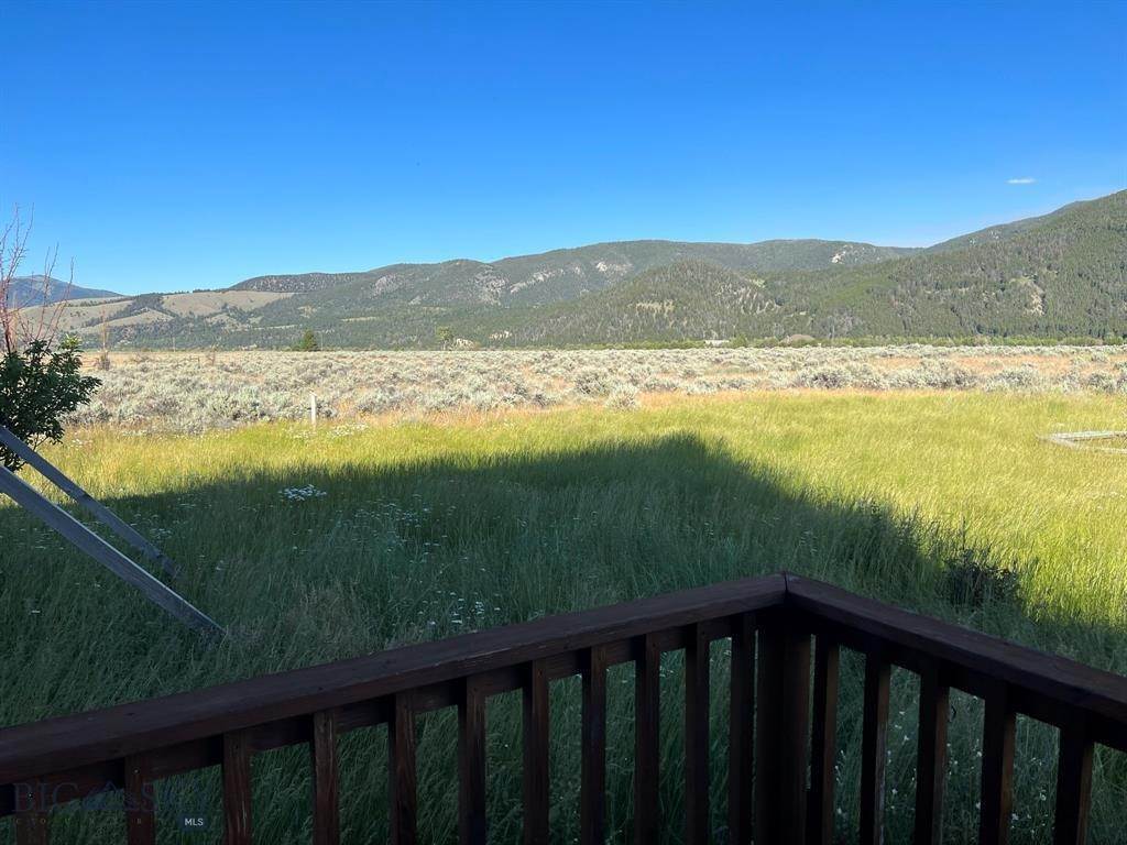 20. Single Family Homes for Sale at 41555 Pioneer Mountains Scenic By Way, Wise River, Montana 59762 United States