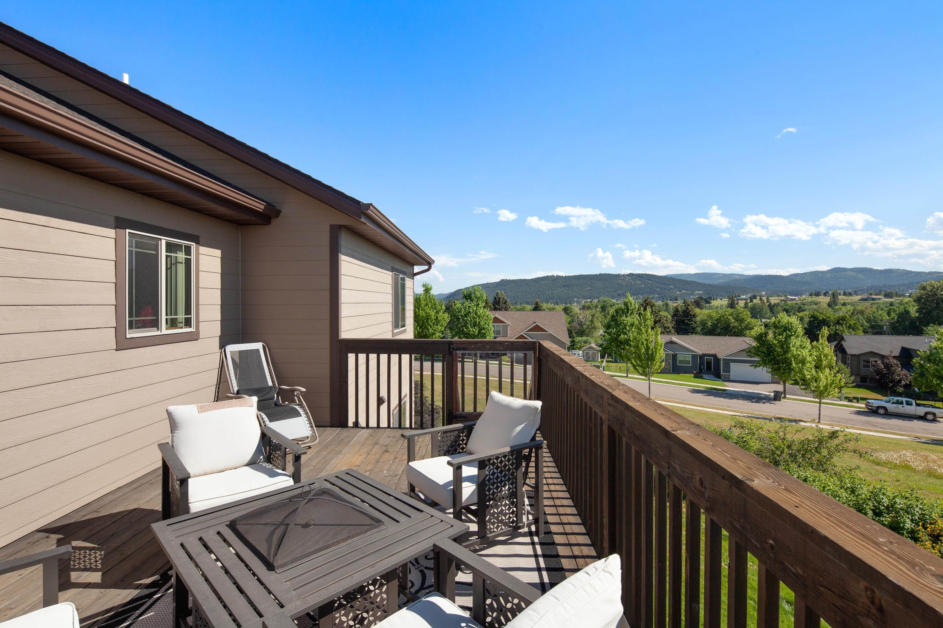 12. Single Family Homes for Sale at 170 Kara Drive, Kalispell, Montana 59901 United States