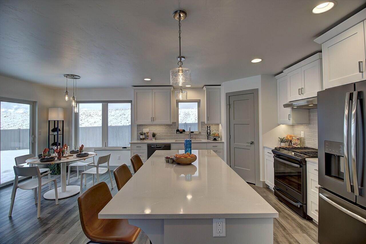 2. Single Family Homes for Sale at 201 Northridge Way, Kalispell, Montana 59901 United States