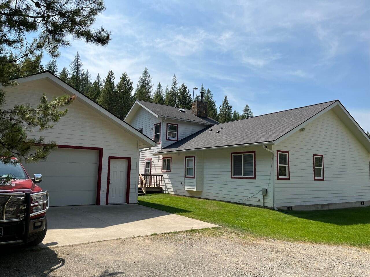 5. Single Family Homes for Sale at 262 Mud Creek Road, Eureka, Montana 59917 United States