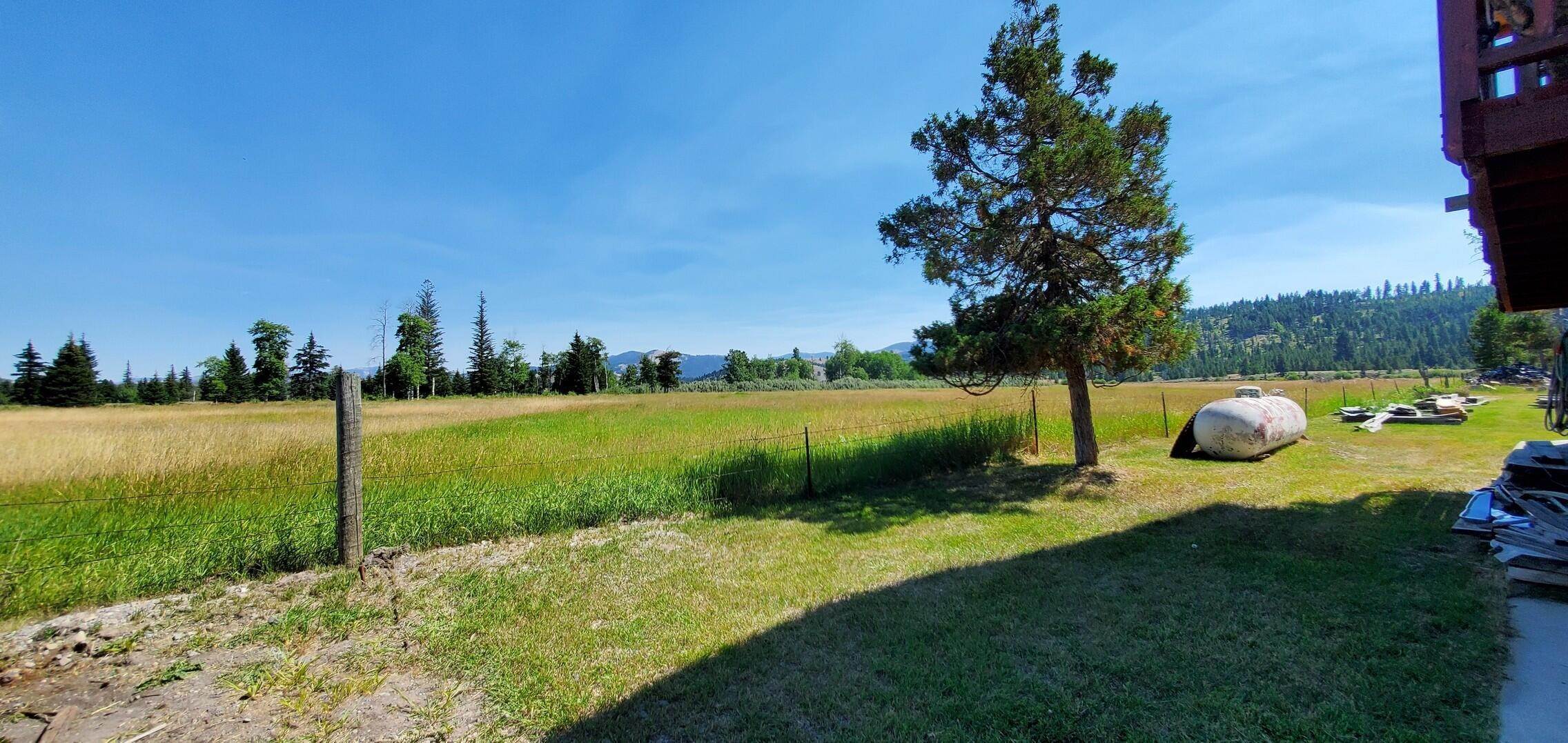 14. Single Family Homes for Sale at 1391 Lodge Pole Way, Lincoln, Montana 59639 United States