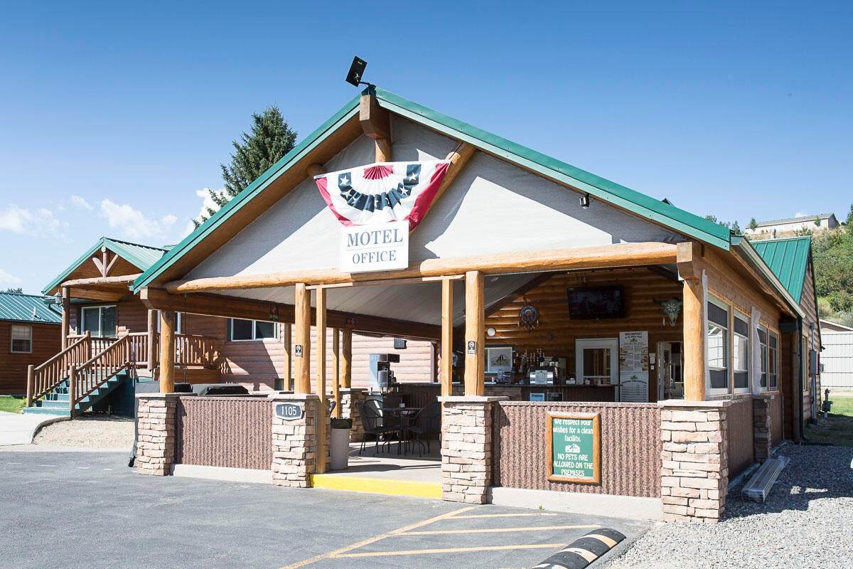 6. Commercial for Sale at 1105 Broadway Avenue, Red Lodge, Montana 59068 United States