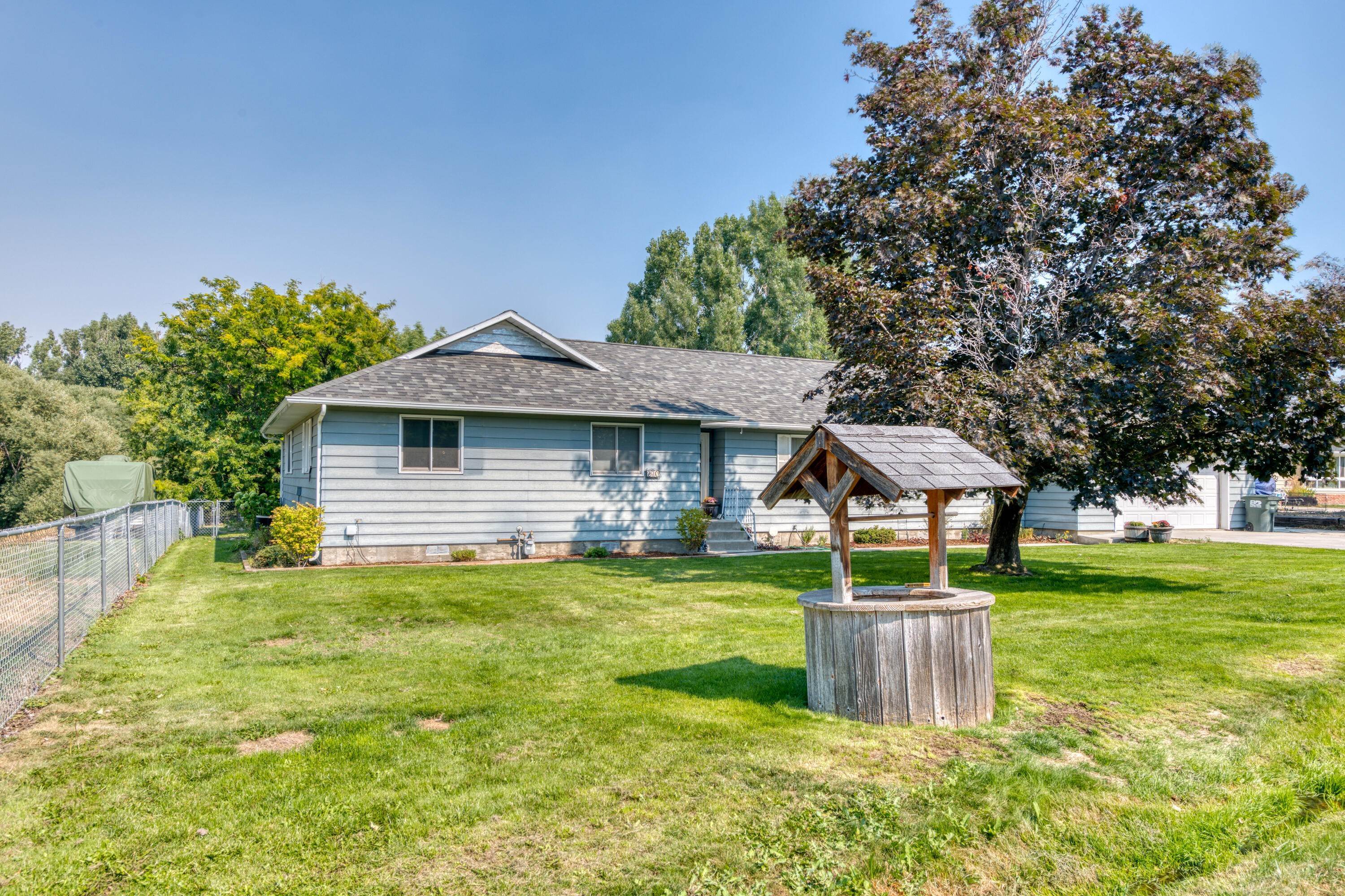 2. Single Family Homes for Sale at 230 Hillcrest Drive, Hamilton, Montana 59840 United States