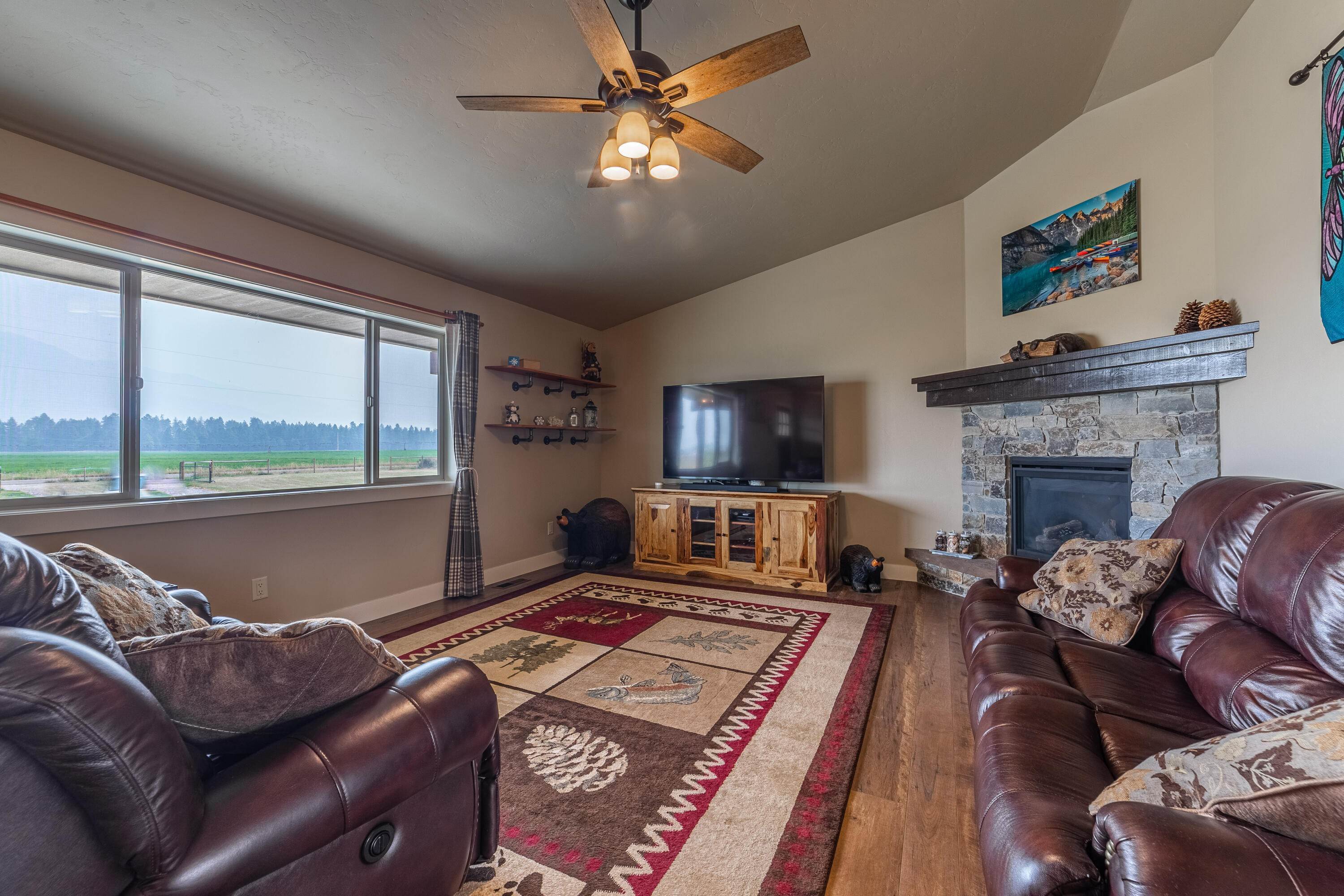 19. Single Family Homes for Sale at 1790 Fairview Cemetery Road, Columbia Falls, Montana 59912 United States