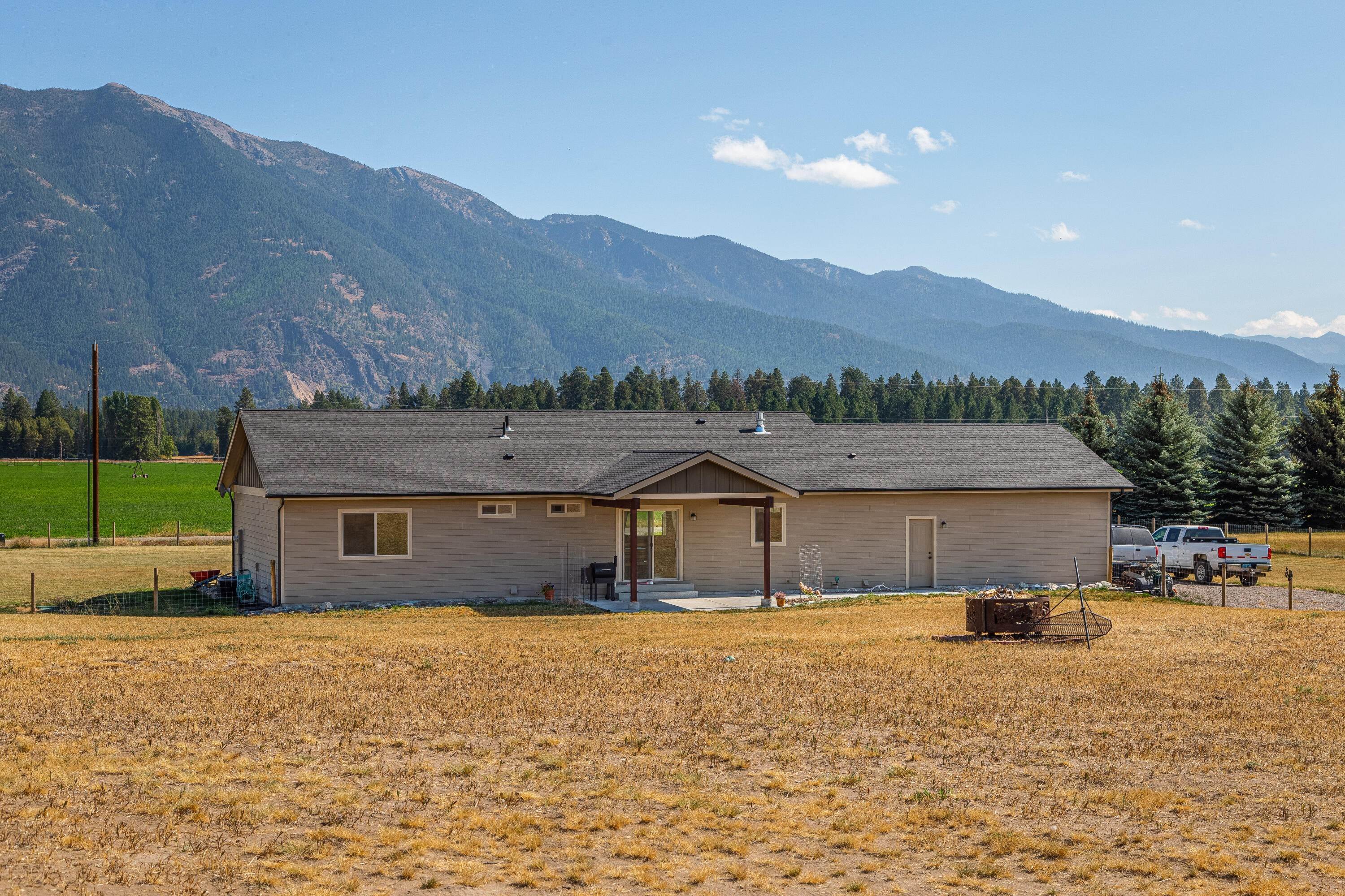 6. Single Family Homes for Sale at 1790 Fairview Cemetery Road, Columbia Falls, Montana 59912 United States