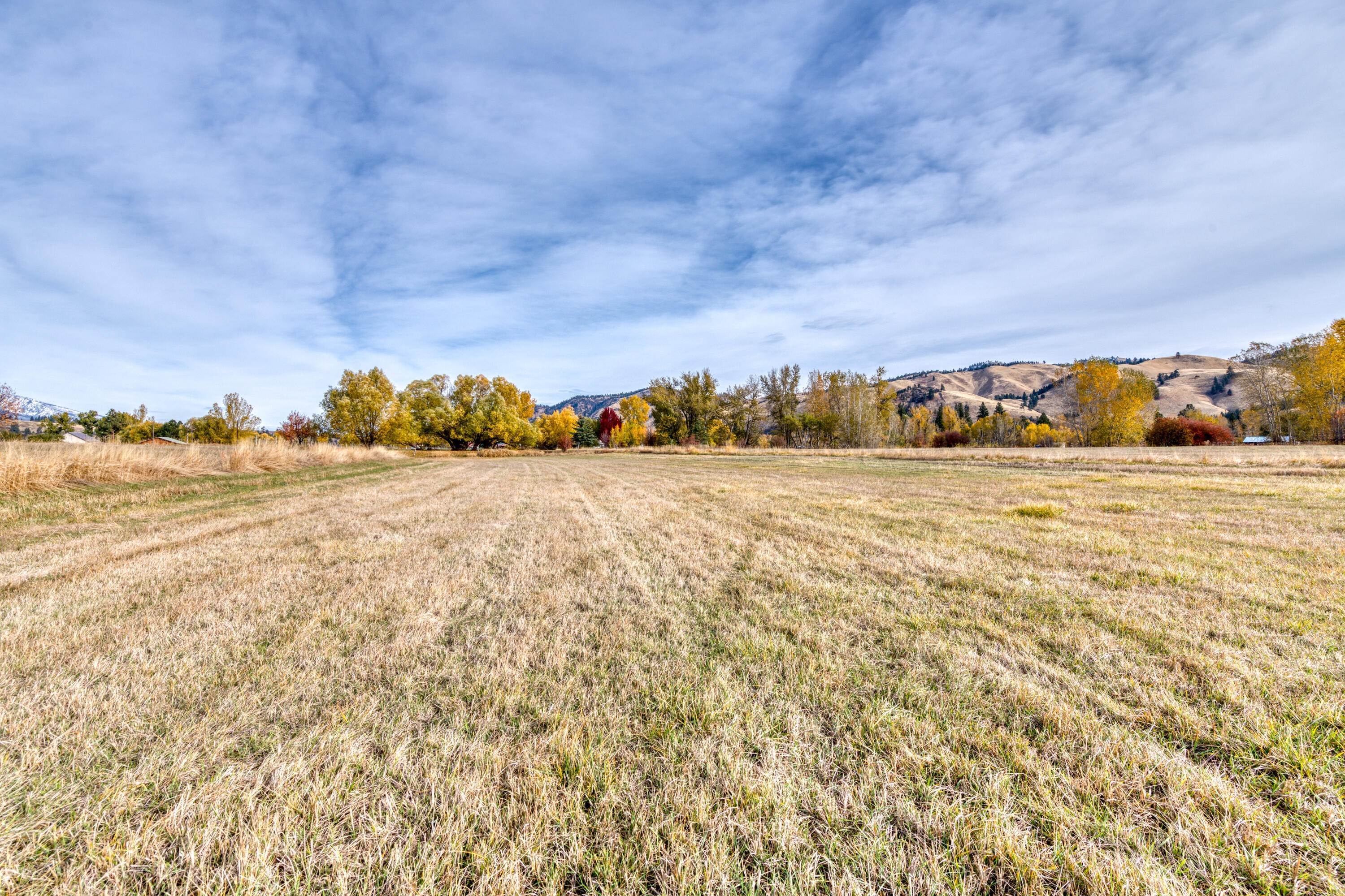 17. Single Family Homes for Sale at 3144 Old Darby Road, Darby, Montana 59829 United States