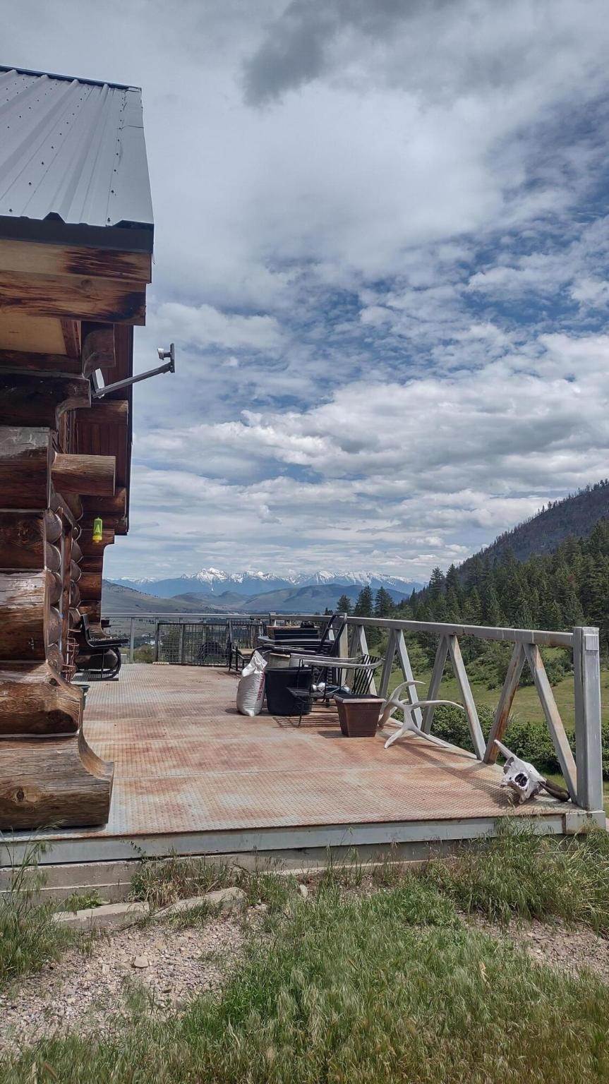 7. Single Family Homes for Sale at 54 W Magpie Creek Road, Dixon, Montana 59831 United States