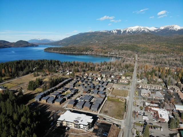 13. Single Family Homes for Sale at 86 Serpentine Circle, Whitefish, Montana 59937 United States