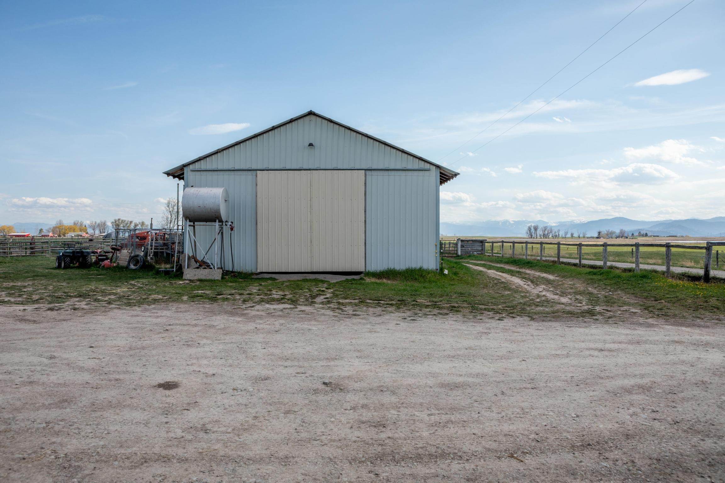 11. Single Family Homes for Sale at 43414 Owls Nest Lane, Ronan, Montana 59864 United States