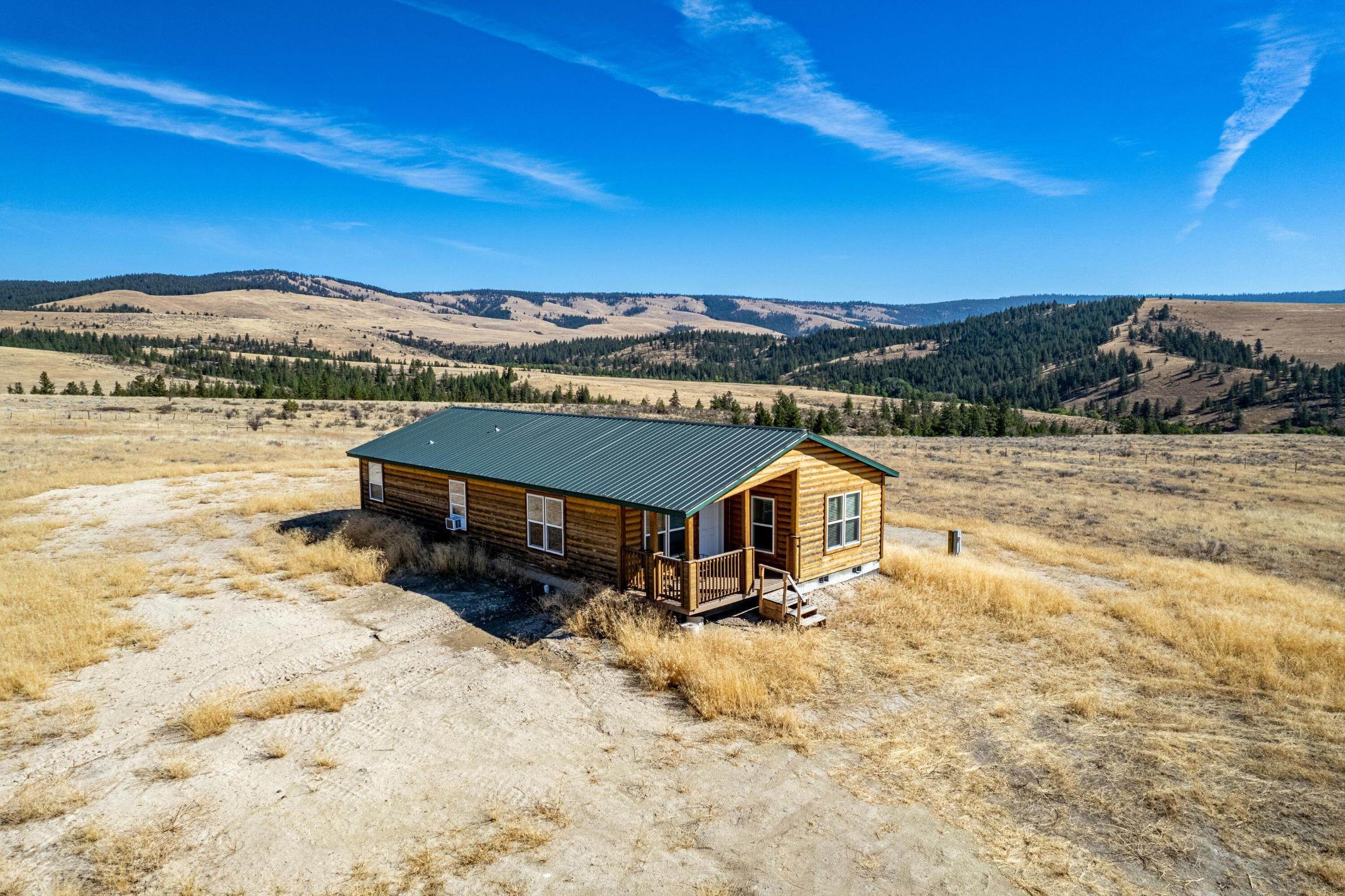 8. Single Family Homes for Sale at 7400 Browns Meadow Road, Niarada, Montana 59845 United States