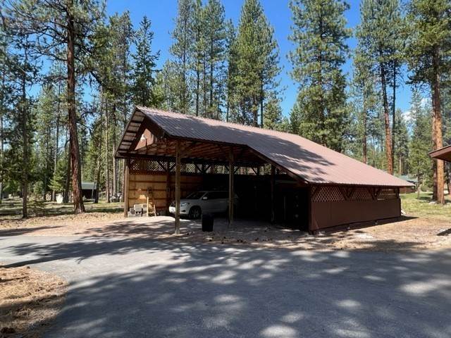6. Single Family Homes for Sale at 960 Whitetail Drive, Seeley Lake, Montana 59868 United States