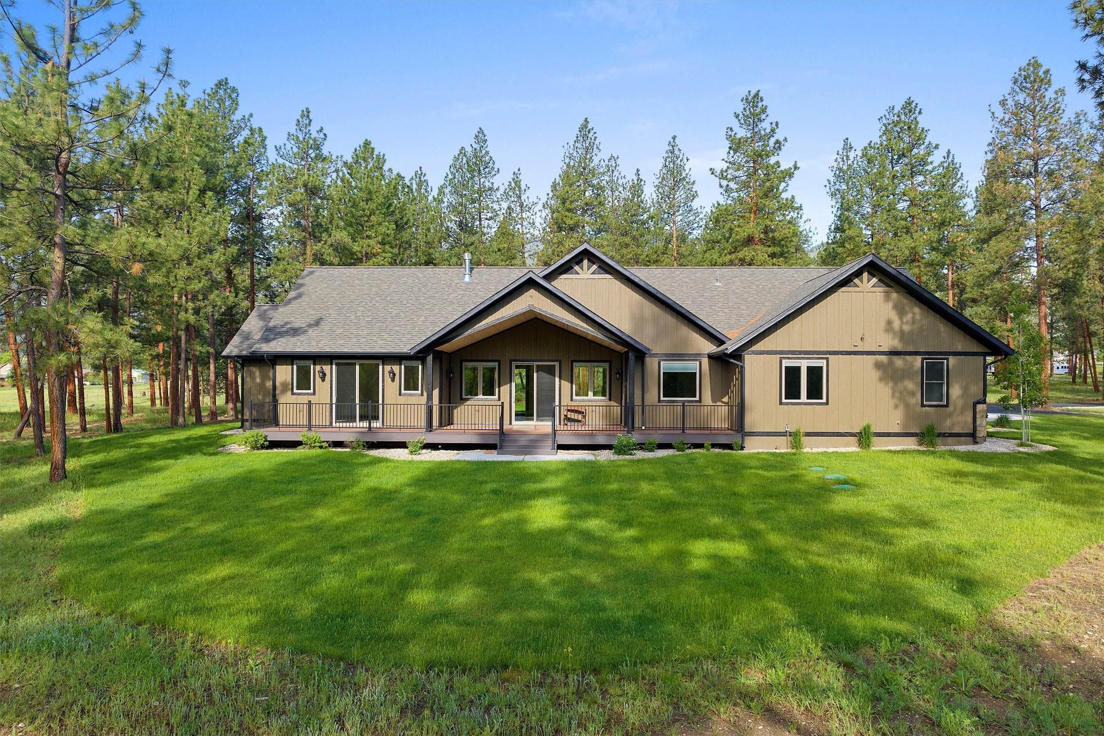 10. Single Family Homes for Sale at 79 Big Bear Road, Stevensville, Montana 59870 United States