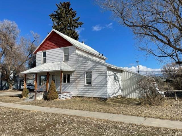 5. Single Family Homes for Sale at 124 N 8th Street, Hamilton, Montana 59840 United States