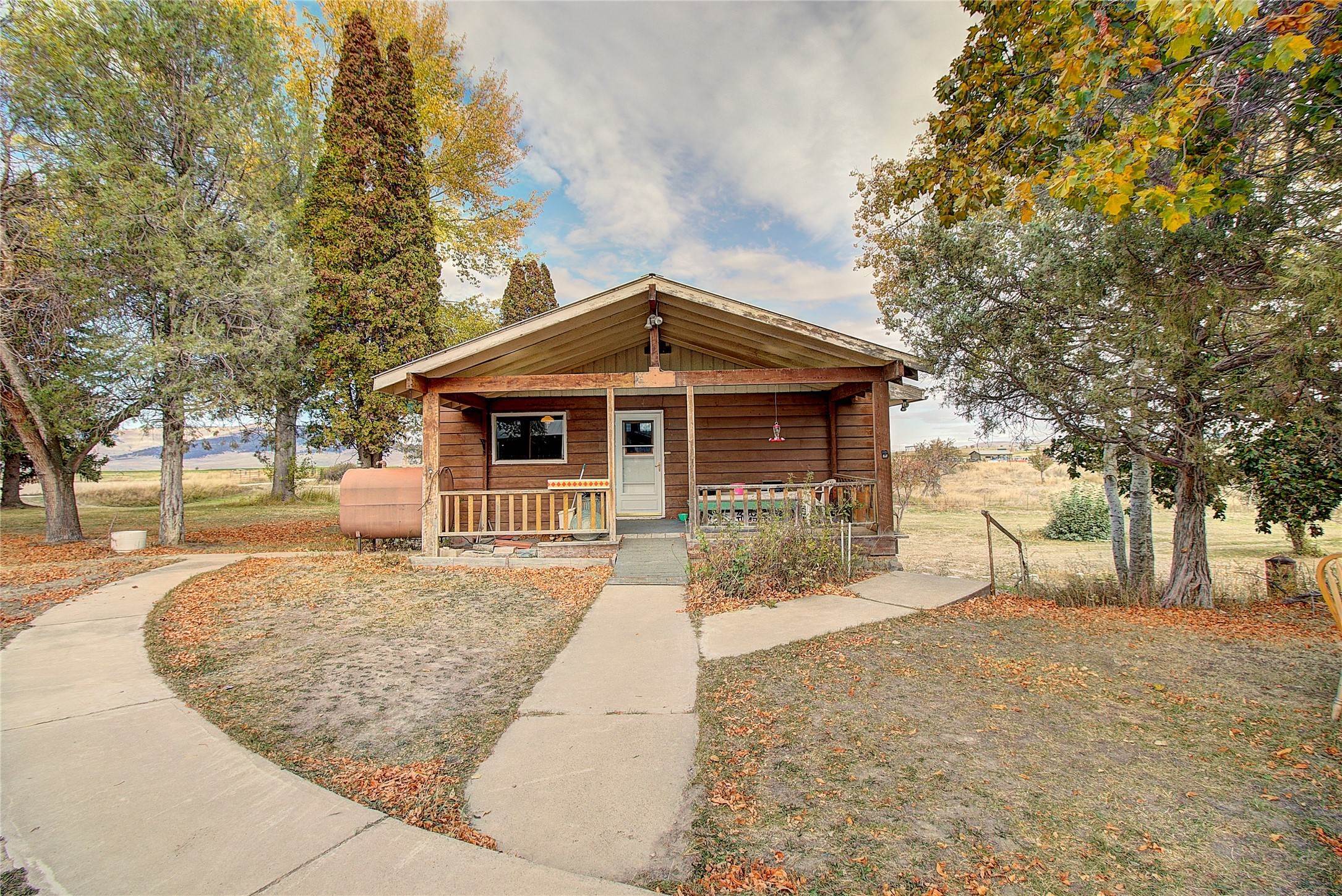 8. Single Family Homes for Sale at 48548 Haegg Lane, Ronan, Montana 59864 United States