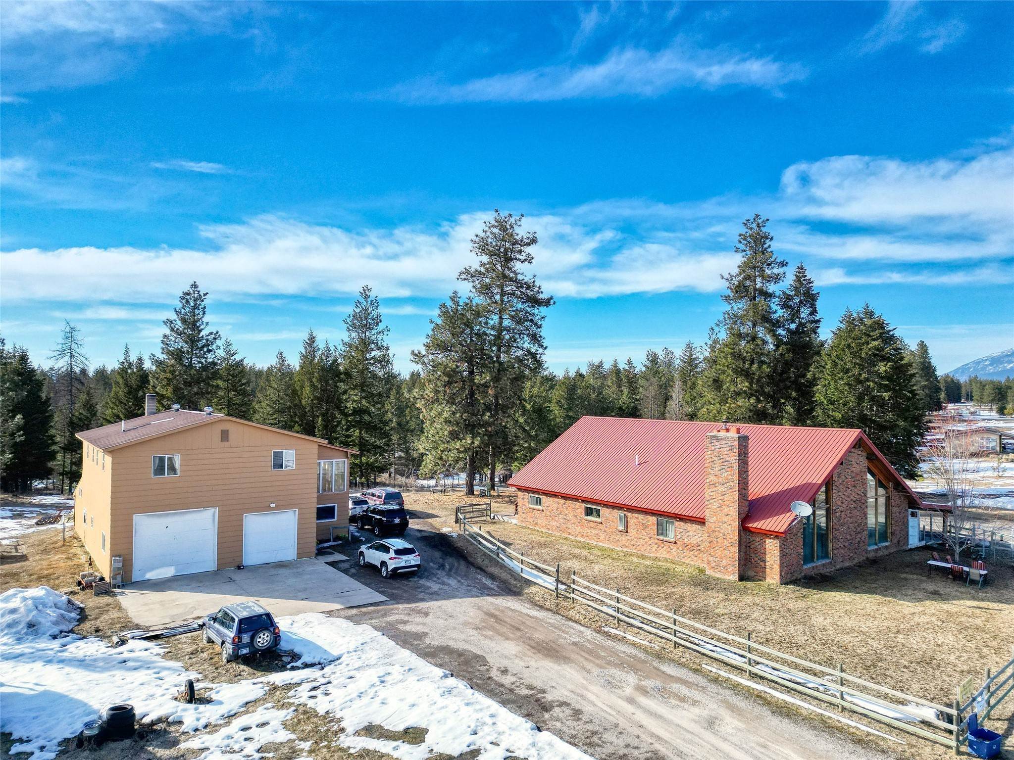 6. Single Family Homes for Sale at 184 Slow Down Lane, Bigfork, Montana 59911 United States