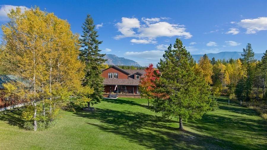 6. Single Family Homes for Sale at 80 Grand Fir Lane, Columbia Falls, Montana 59912 United States