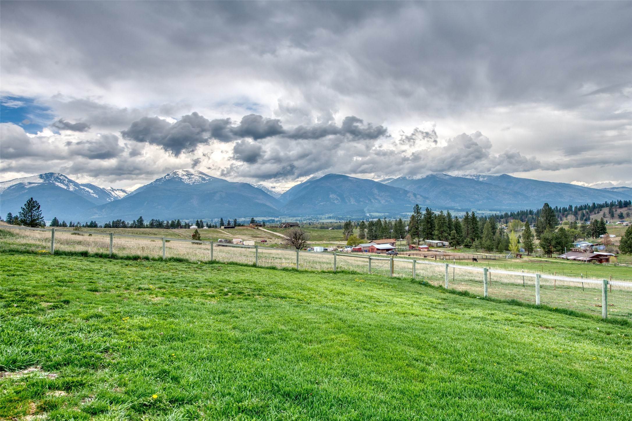 3. Single Family Homes for Sale at 4747 Northview Drive, Stevensville, Montana 59870 United States