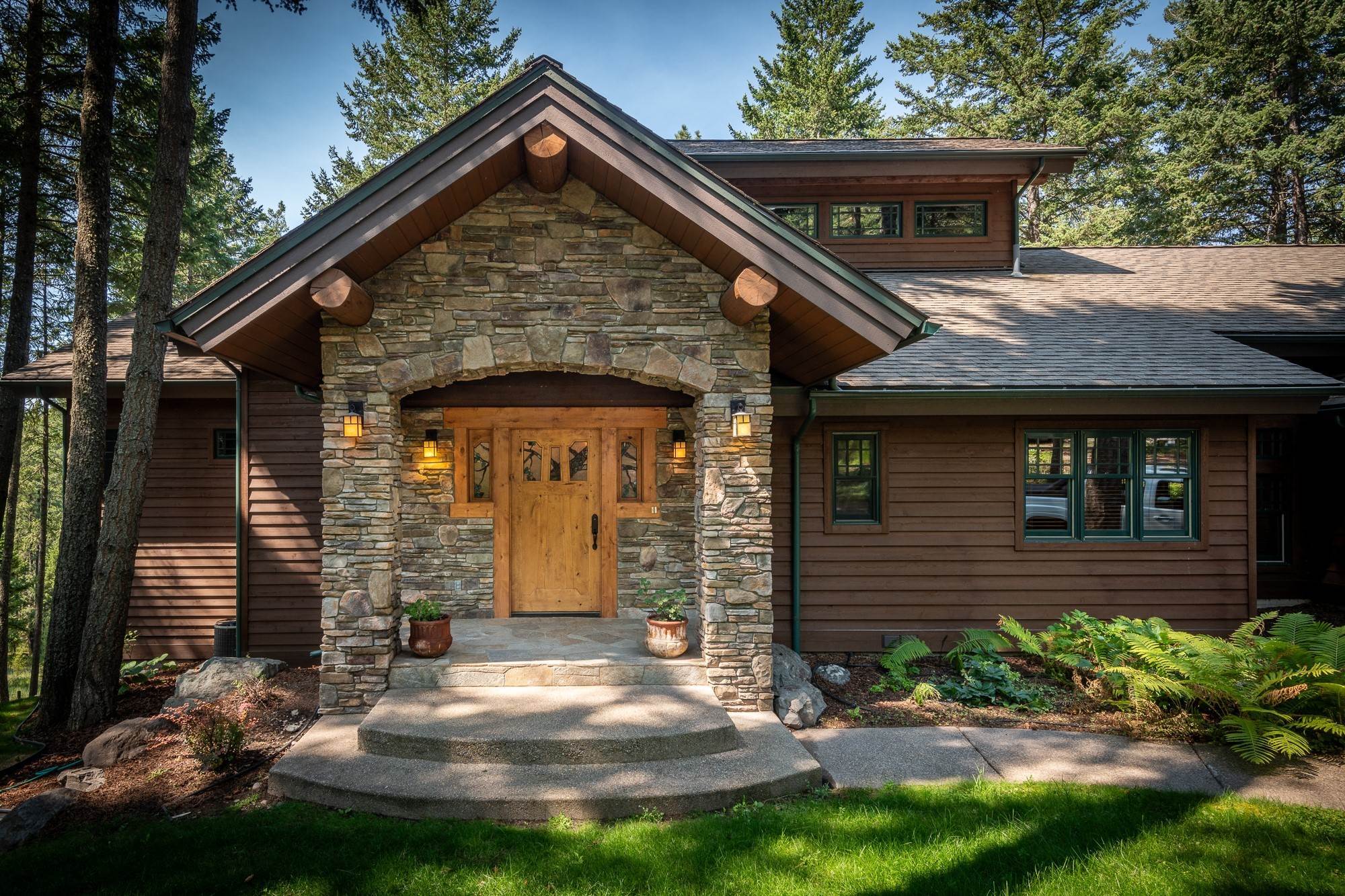 3. Single Family Homes for Sale at 607 Pommel Drive, Bigfork, Montana 59911 United States