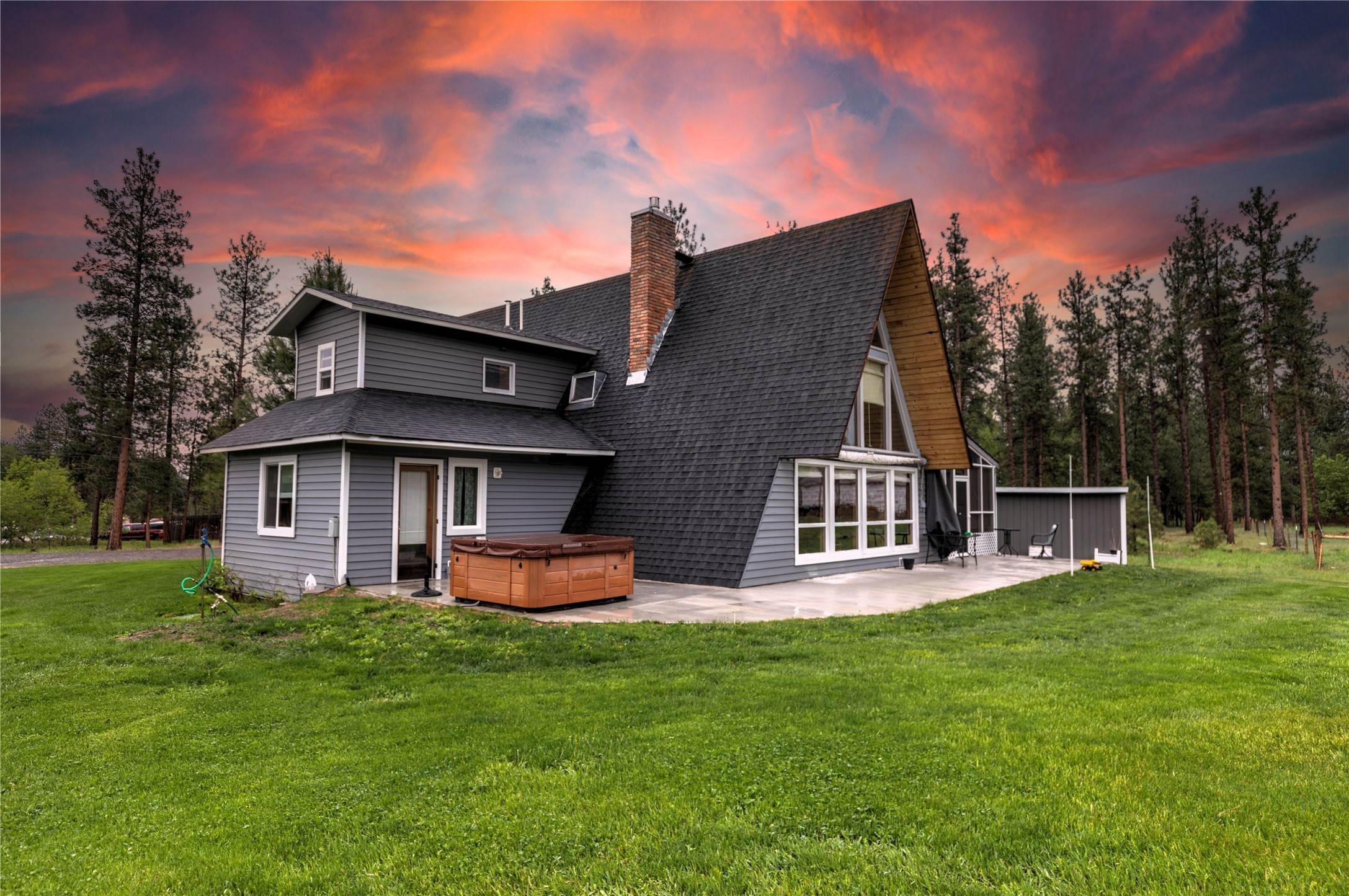 12. Single Family Homes for Sale at 220 Kootenai Creek Road, Stevensville, Montana 59870 United States