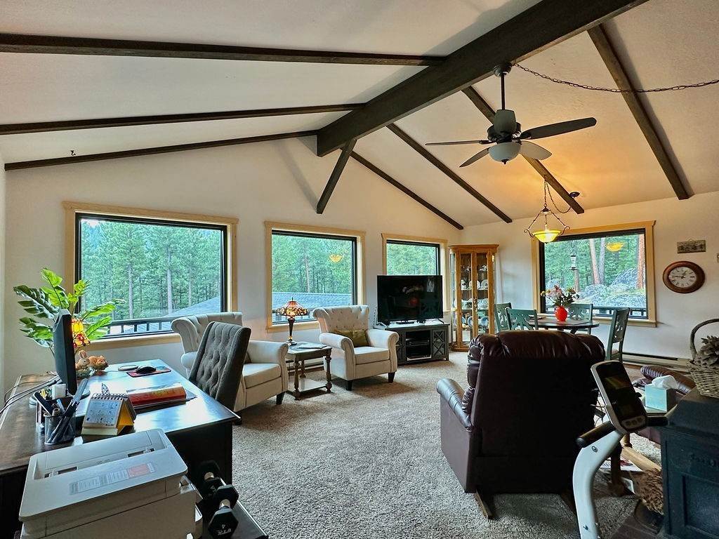 10. Single Family Homes for Sale at 6233 Twin Pines Road, Helena, Montana 59601 United States