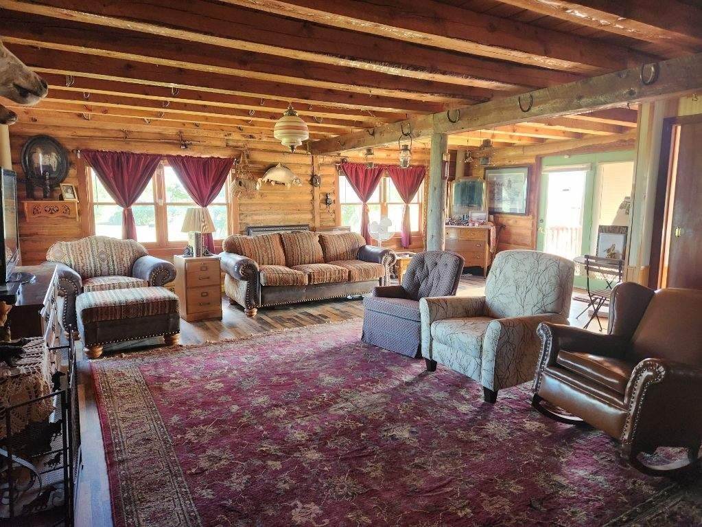 16. Single Family Homes for Sale at 630 18th Road NW, Choteau, Montana 59422 United States