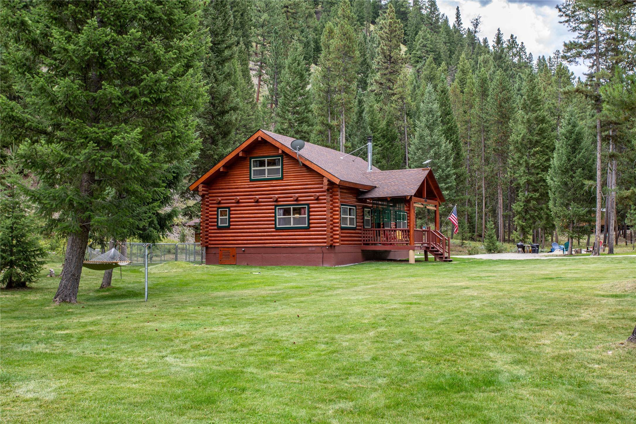 10. Single Family Homes for Sale at 9348 West Fork Road, Darby, Montana 59829 United States
