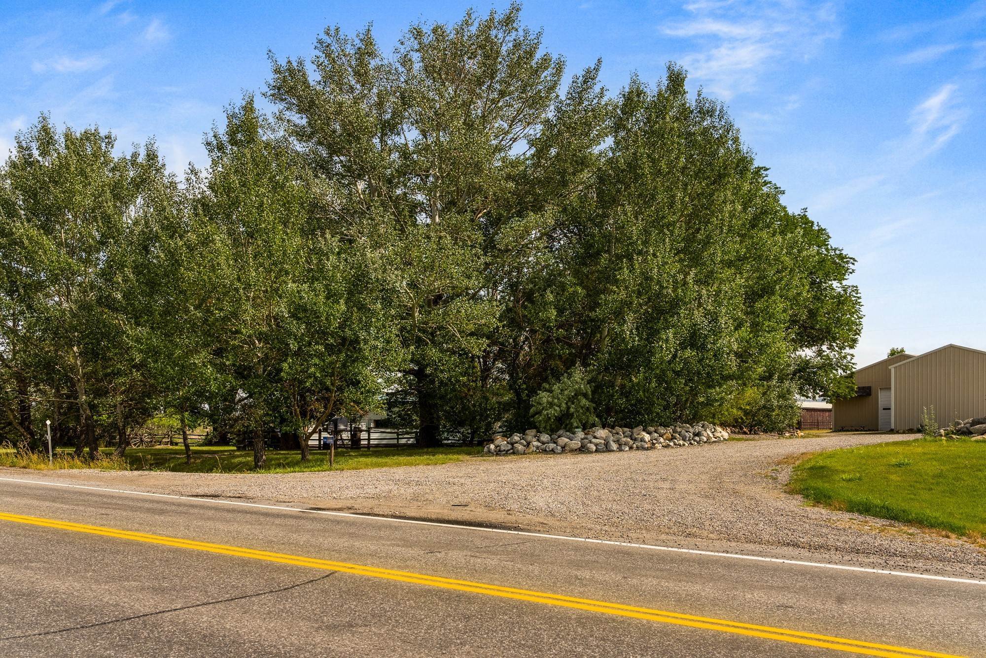 3. Commercial for Sale at 1164 Us Highway 10 W, Livingston, Montana 59047 United States