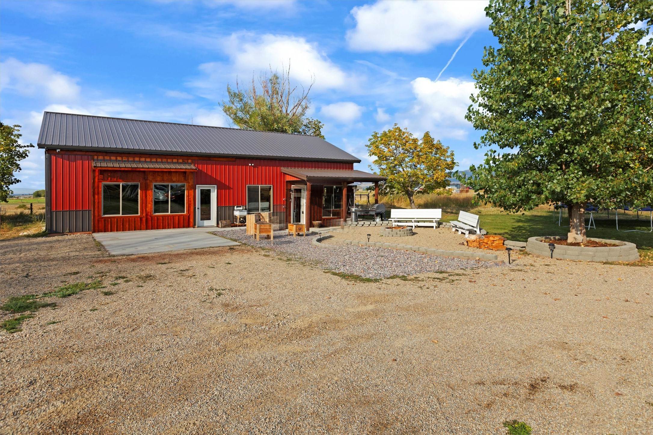 3. Single Family Homes for Sale at 592 Stevensville Airport Road, Stevensville, Montana 59870 United States