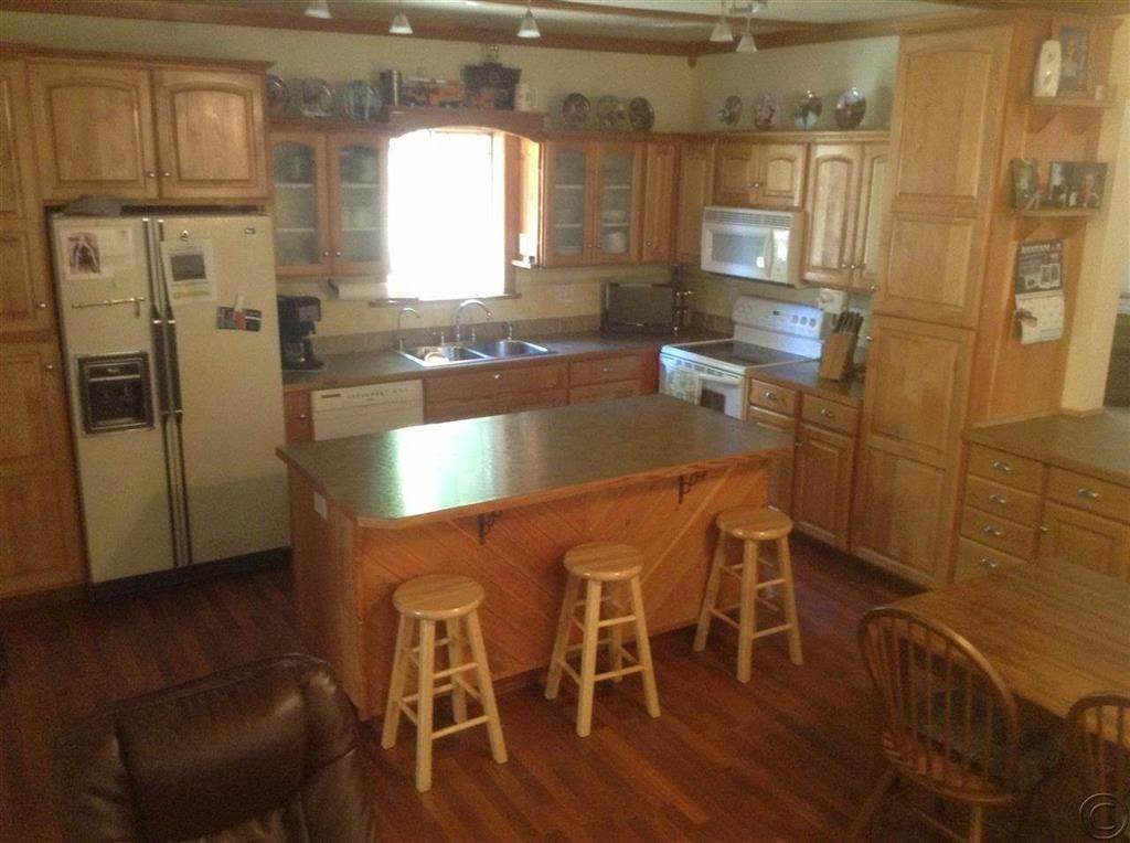13. Single Family Homes for Sale at 85 Jones Hill Road, De Borgia, Montana 59830 United States