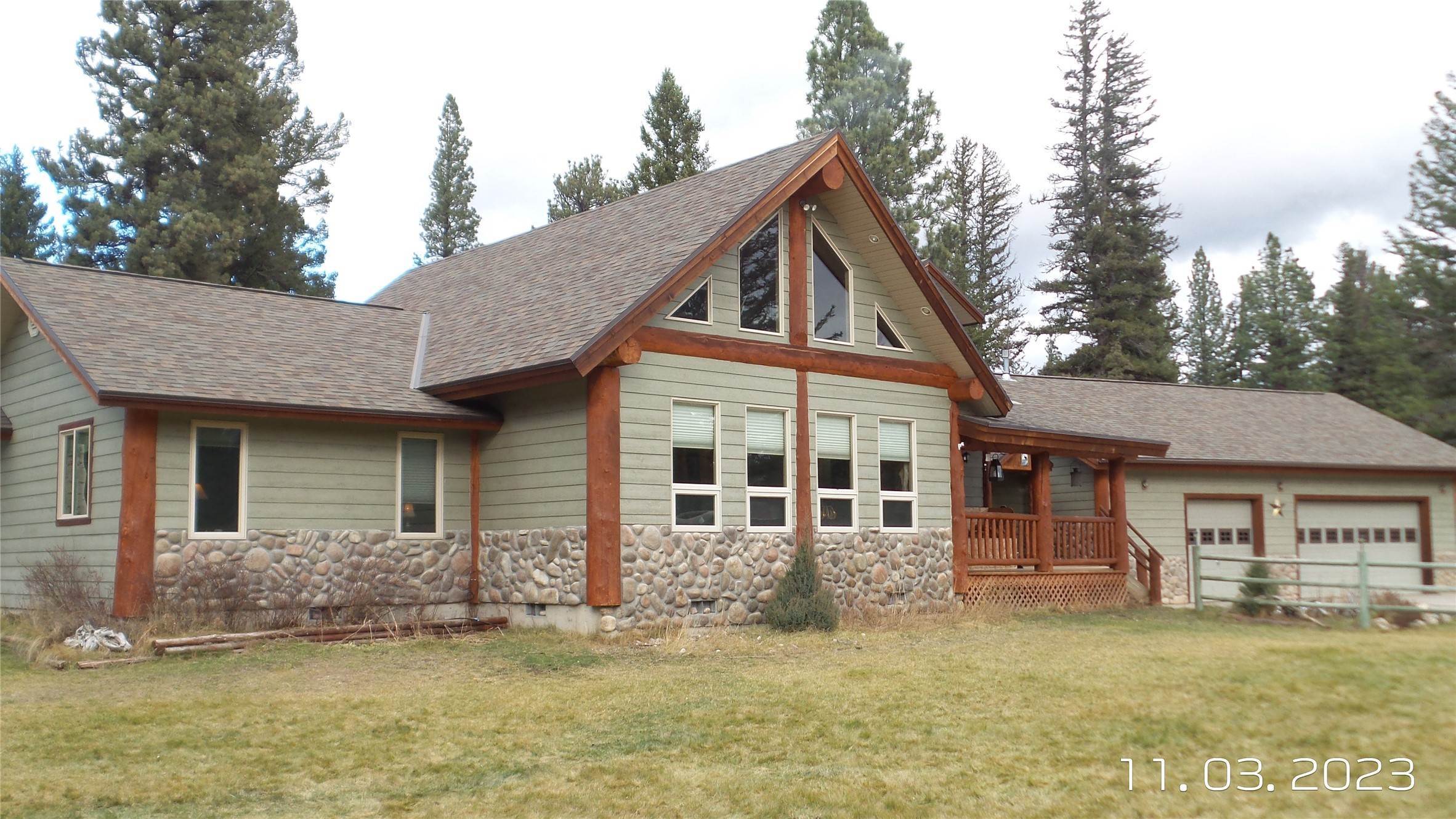 3. Single Family Homes for Sale at 1548 Willey Buck Lane, Lincoln, Montana 59639 United States