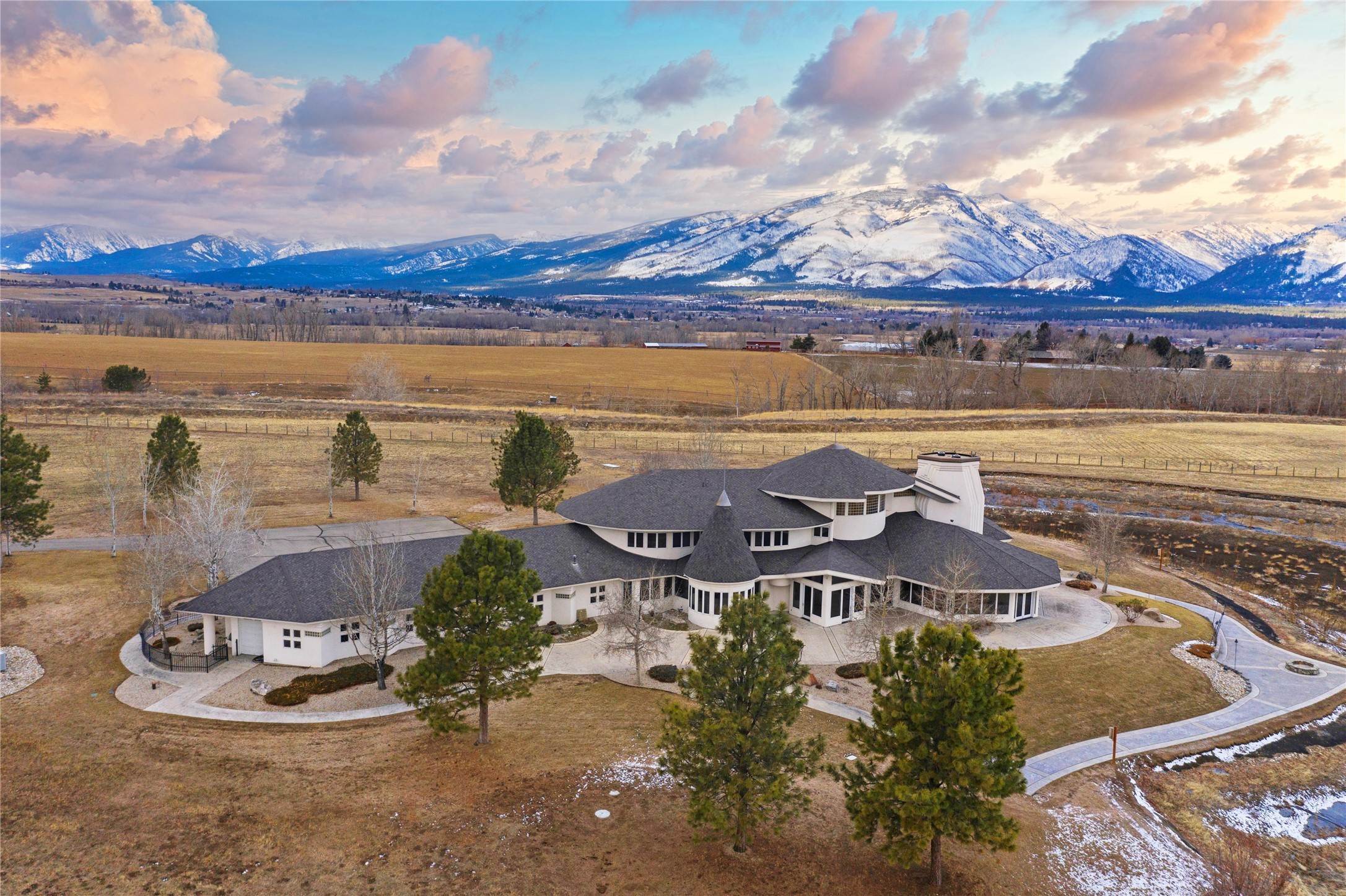 Single Family Homes for Sale at 422 Back Nine Lane, Hamilton, Montana 59840 United States