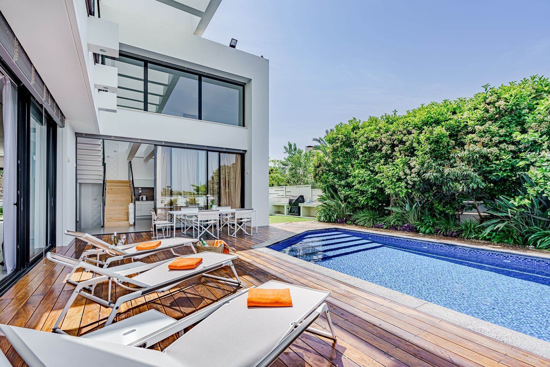 Single Family Homes for Sale at Exquisite Modern Style Villa Caesarea, Israel Israel