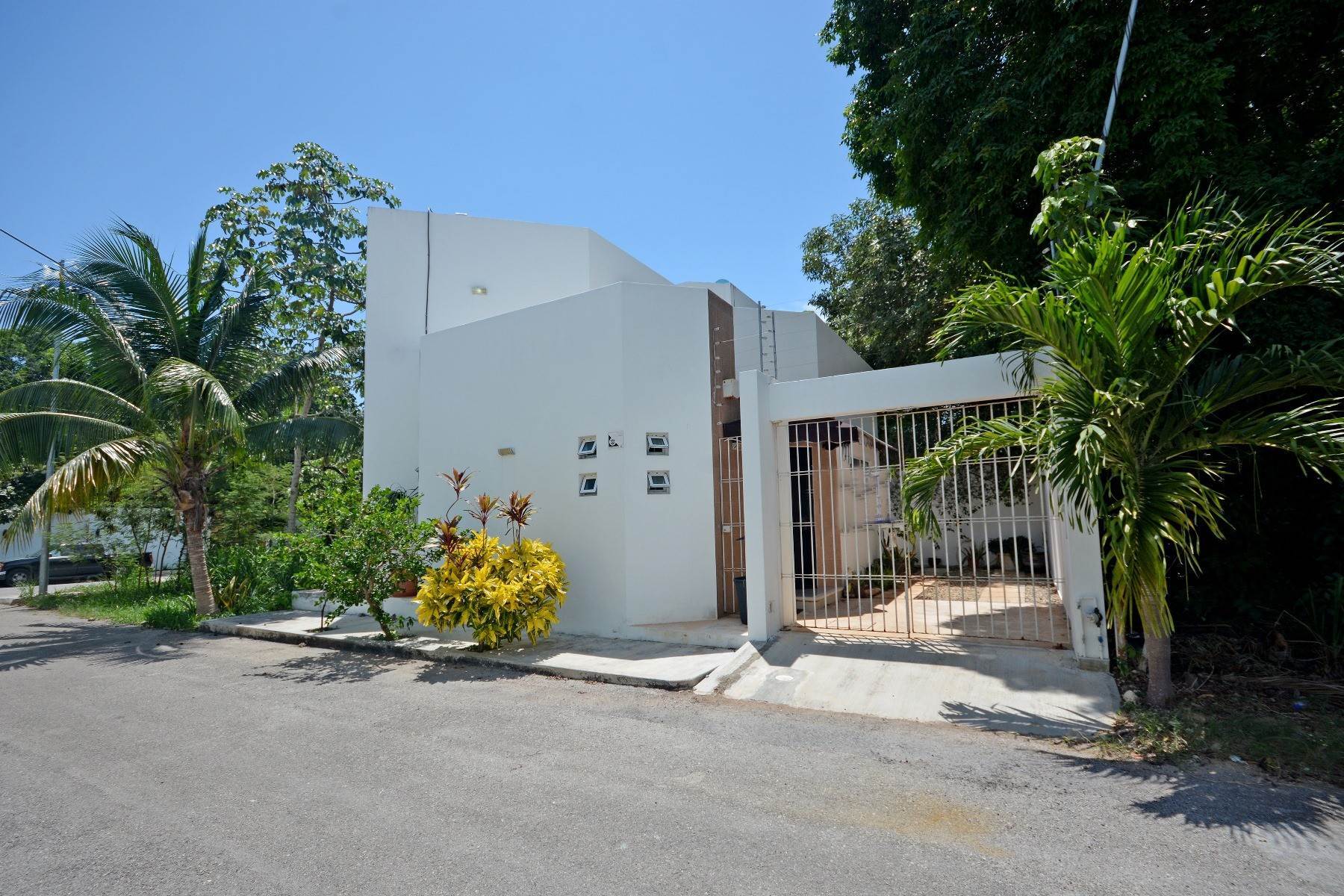 20. Single Family Homes for Sale at CASA CAMPESTRE CASA CAMPESTRE, Playa Del Carmen, Quintana Roo 77710 Mexico