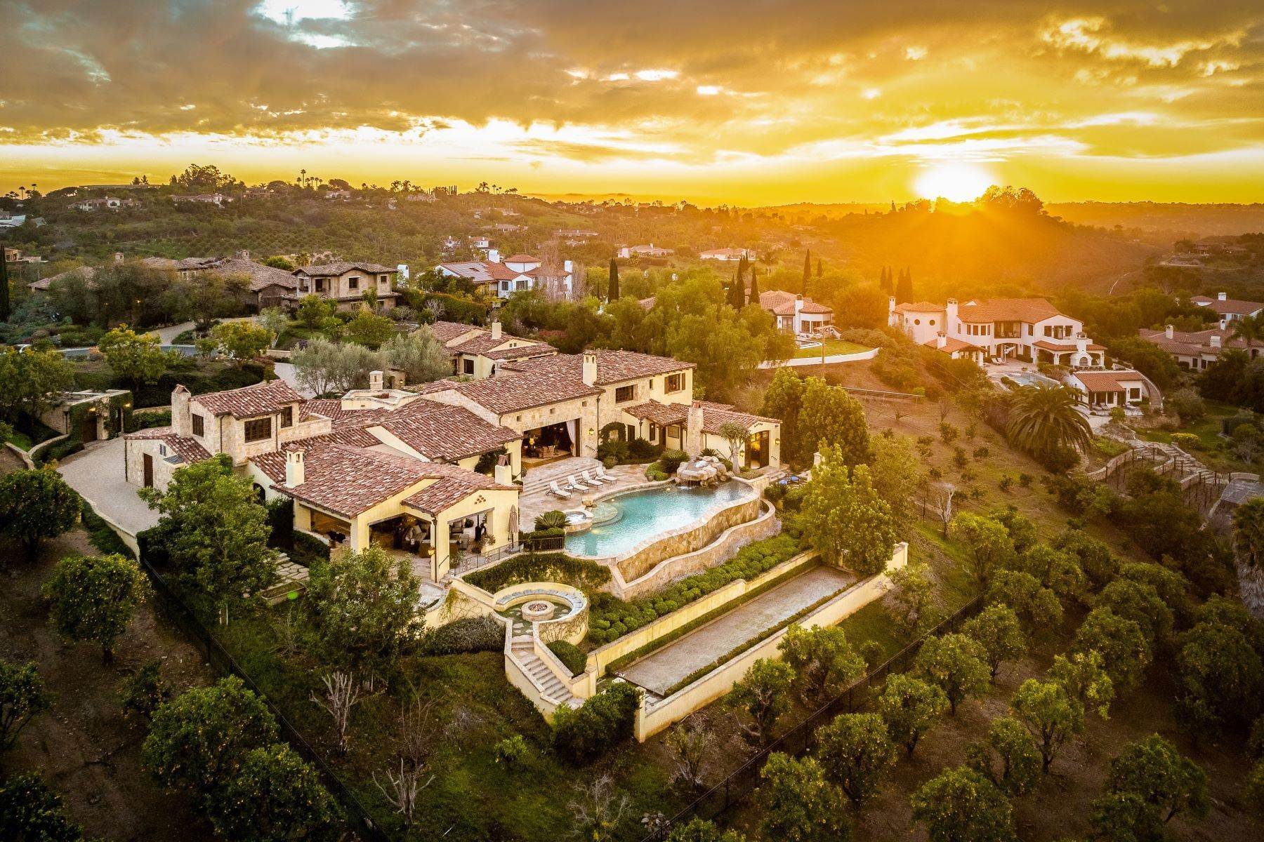 Single Family Homes for Sale at Your Ultimate Luxury Retreat Your Ultimate Luxury Retreat, Rancho Santa Fe, California 92091 United States