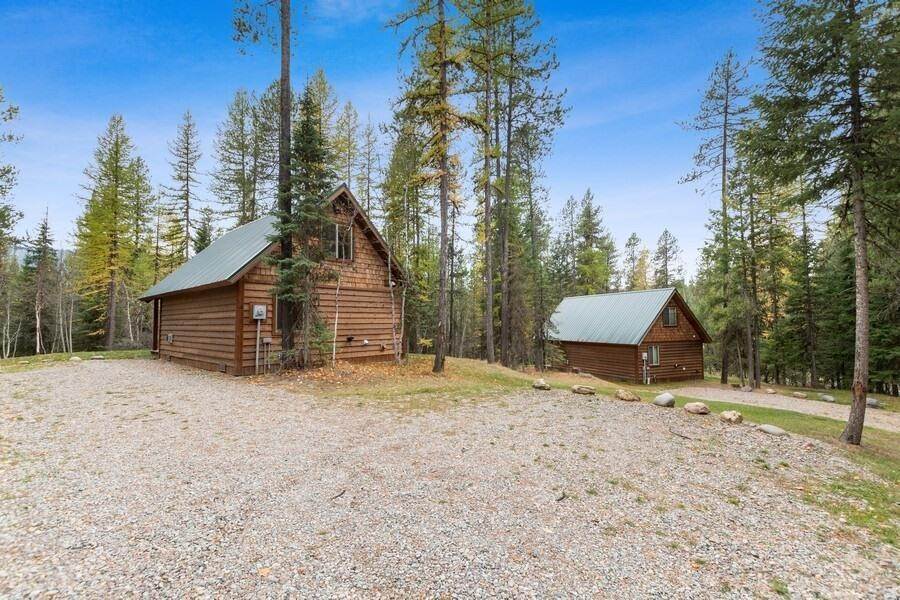 7. Single Family Homes for Sale at 555 Kickbusch Lane, Coram, Montana 59913 United States