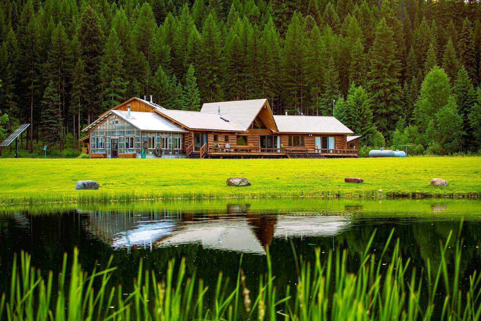 14. Single Family Homes for Sale at 13750 N Fork Road, Polebridge, Montana 59928 United States