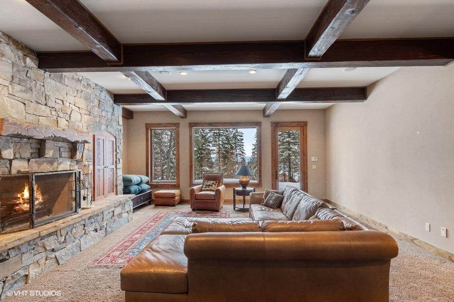 12. Single Family Homes for Sale at 230 South Beargrass Circle, Whitefish, Montana 59937 United States