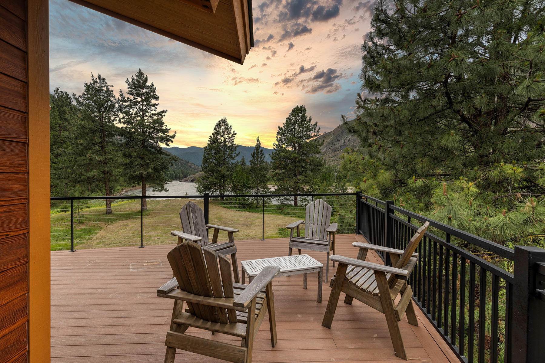 28. Single Family Homes for Sale at Mountain Modern Retreat 1242 Reardon Lane Alberton, Montana 59820 United States