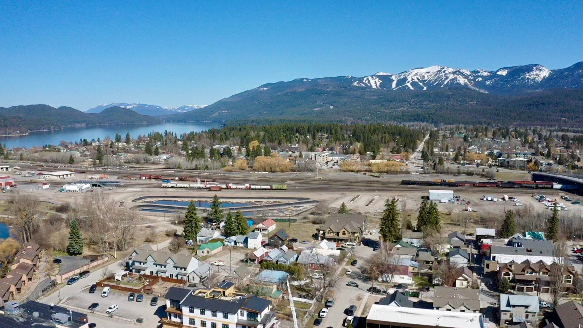 9. Commercial for Sale at 220 East Second Street, Whitefish, Montana 59937 United States