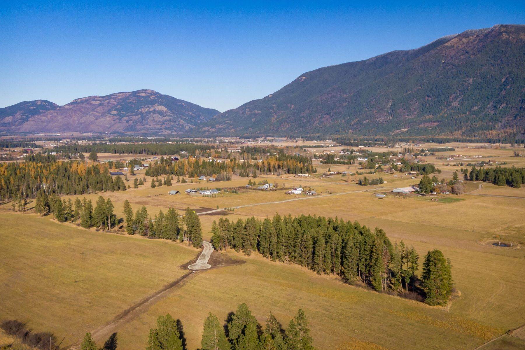 41. Land for Sale at Lot 6 Middle Road Columbia Falls, Montana 59912 United States