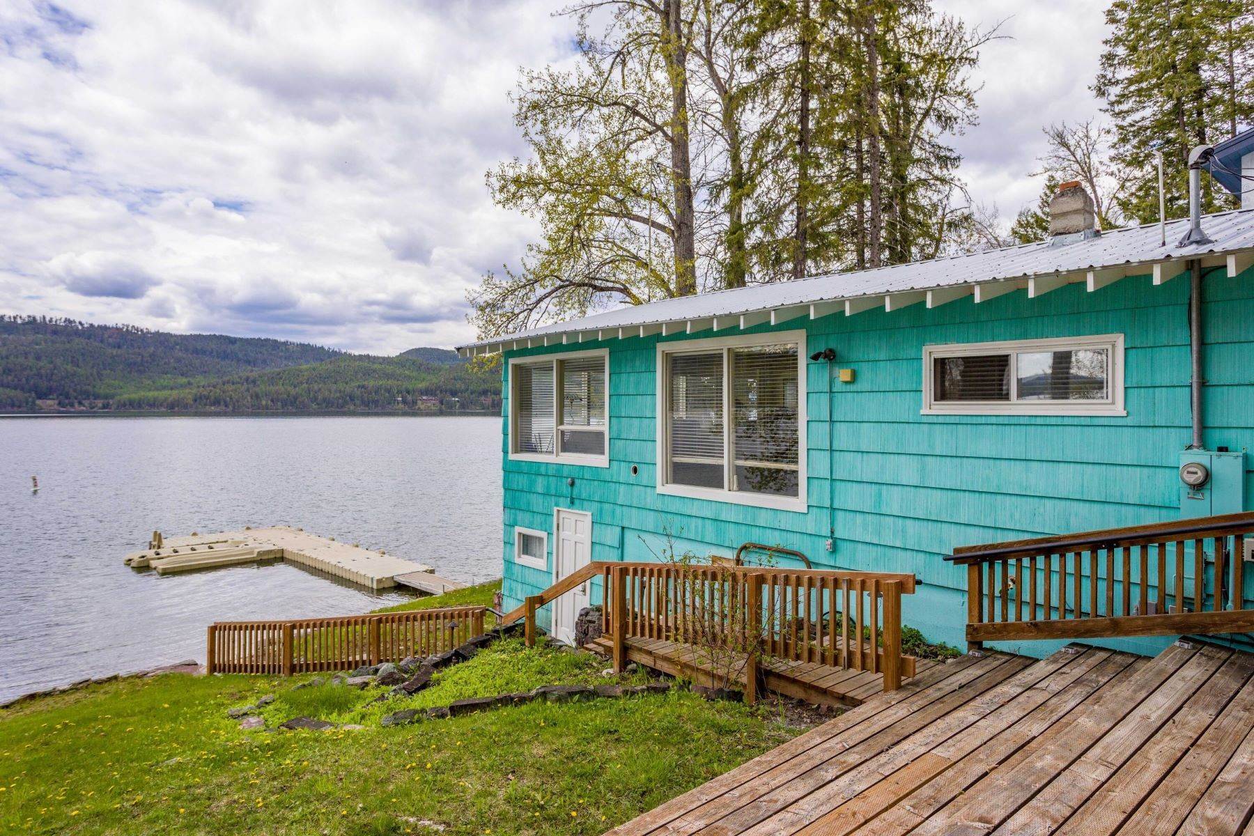25. Single Family Homes for Sale at 230 Jennings Lakeside Road, Whitefish, Montana 59937 United States