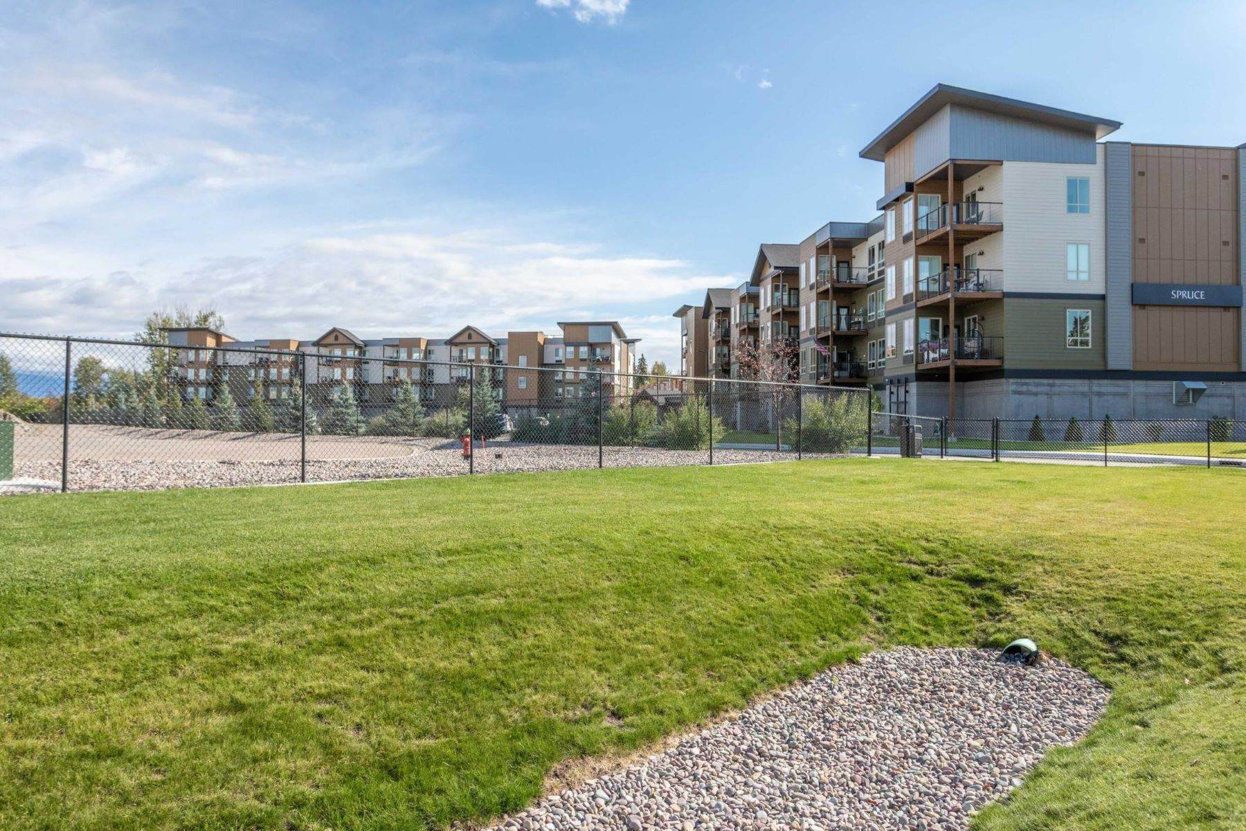 30. Condominiums for Sale at 100 Woodlands Way , P-412, Kalispell, Montana 59901 United States