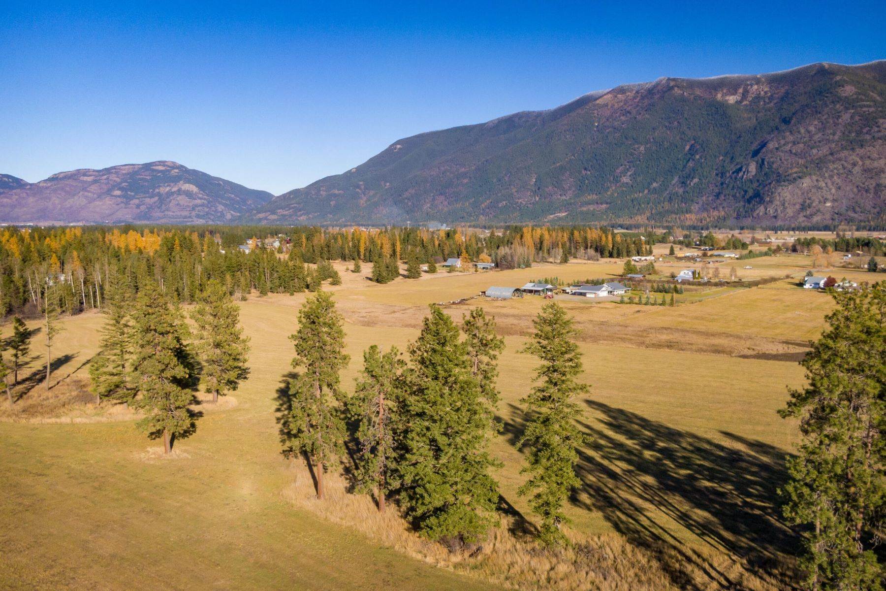 48. Land for Sale at Lot 4 Middle Road Columbia Falls, Montana 59912 United States